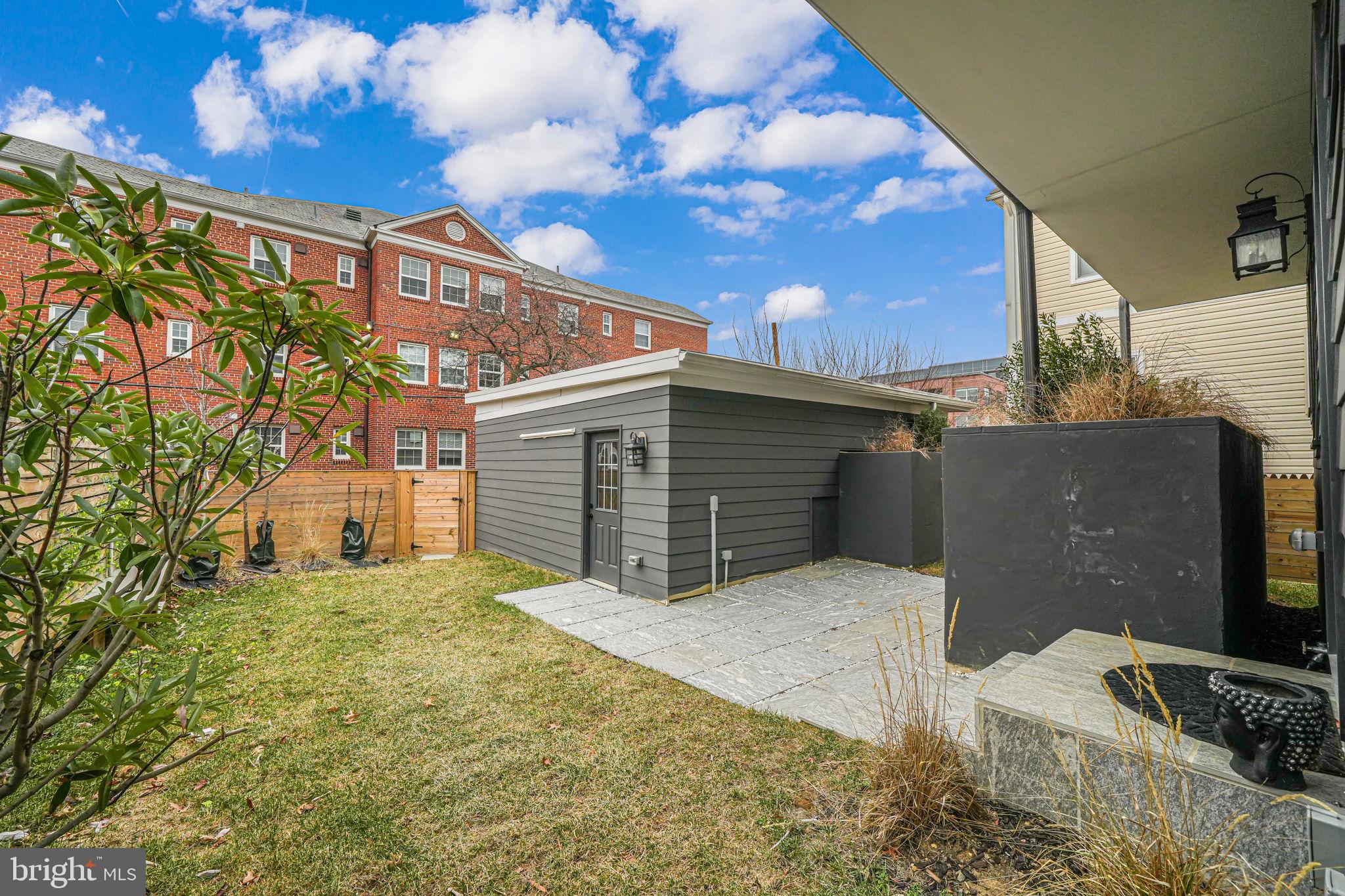 LYON PARK - Residential