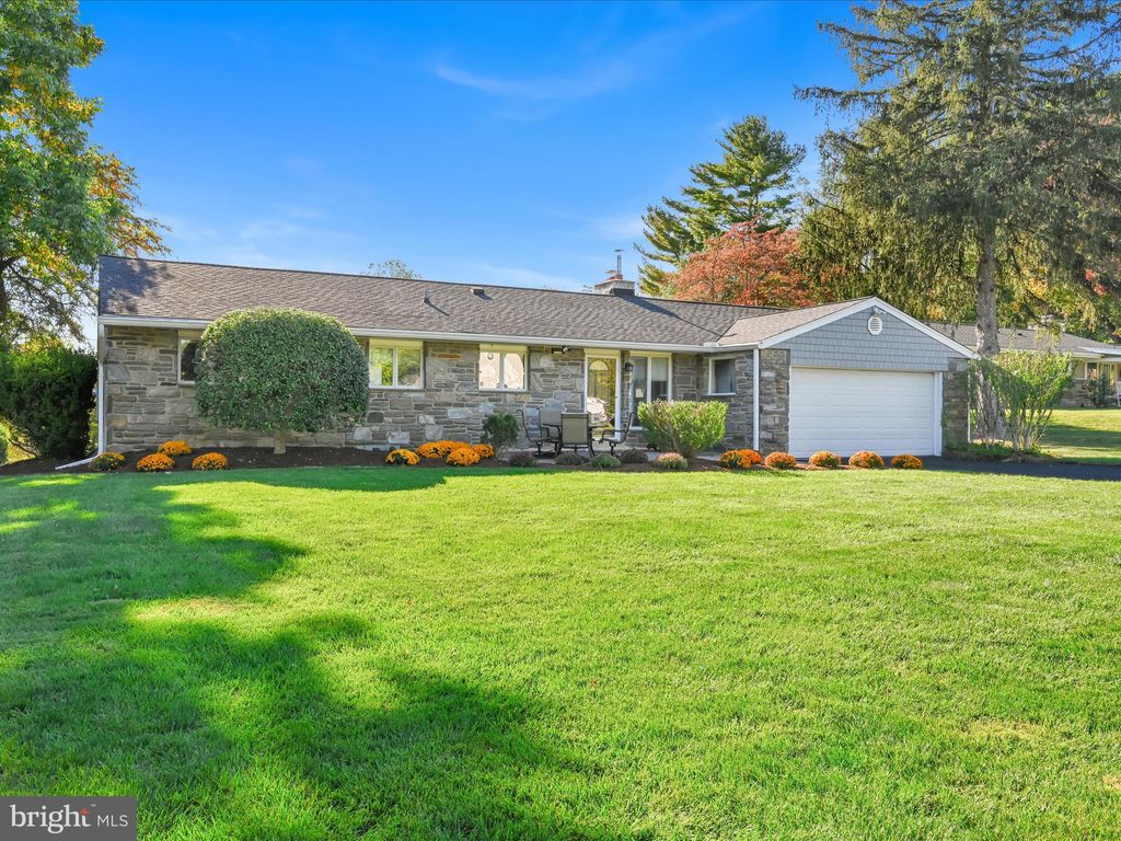Photo of 30 Rampart W, MEDIA, PA 19063 (MLS # PADE2101030)