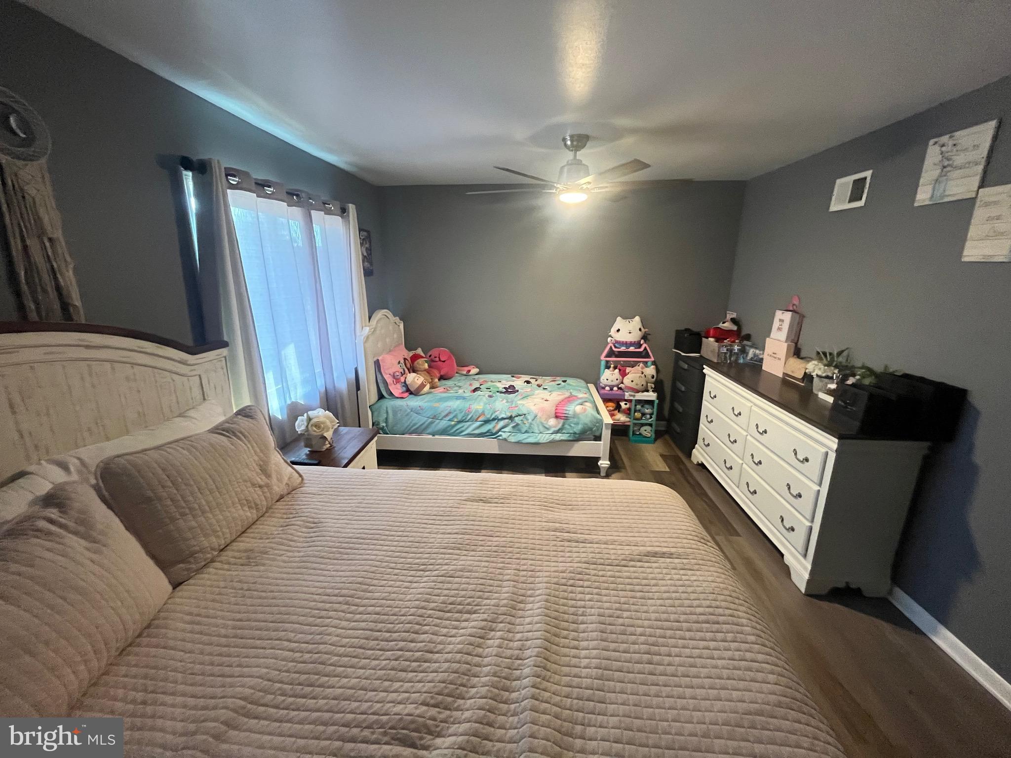 PINEWOOD LAWNS - Residential Lease