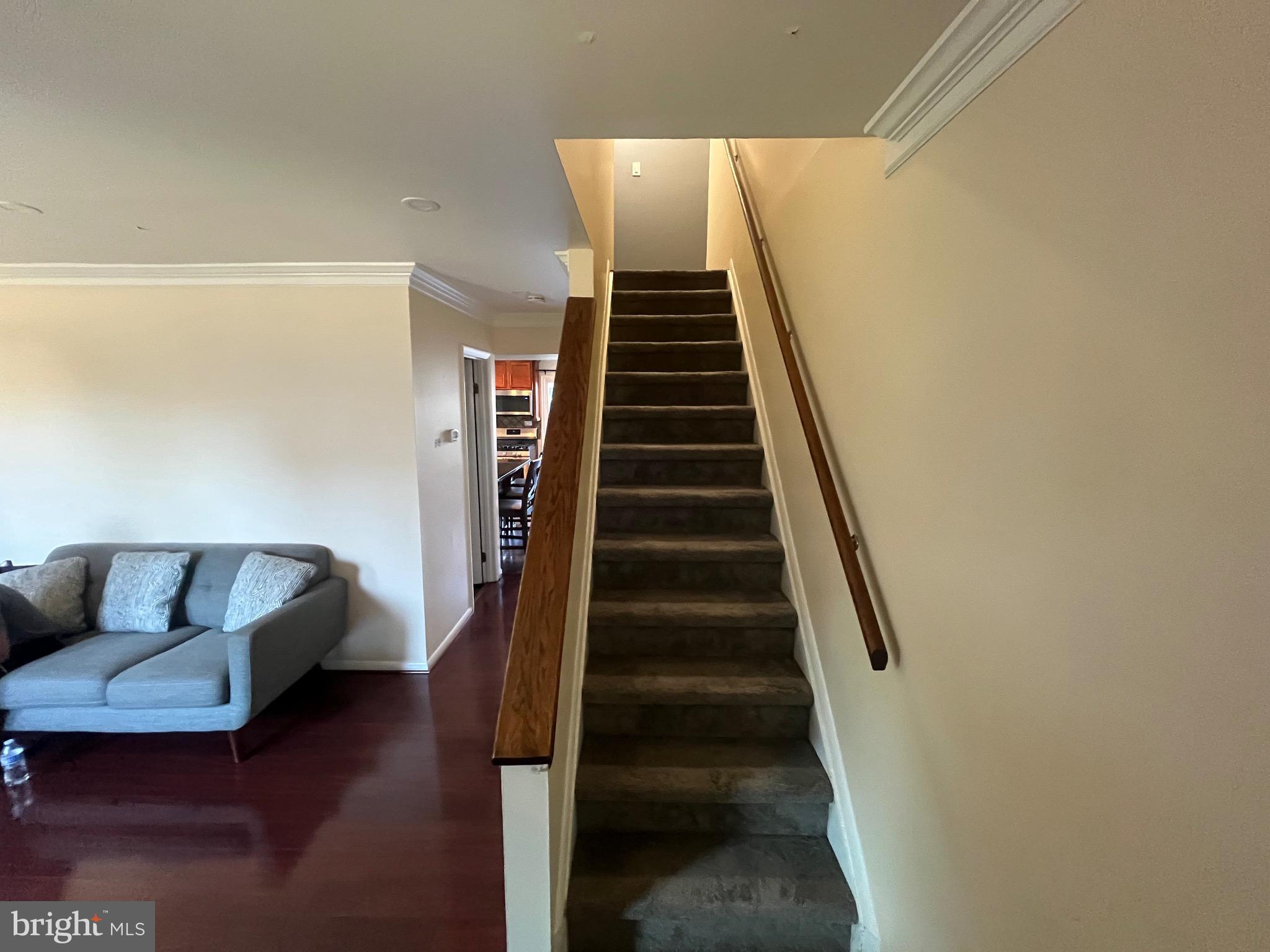 PINEWOOD LAWNS - Residential Lease