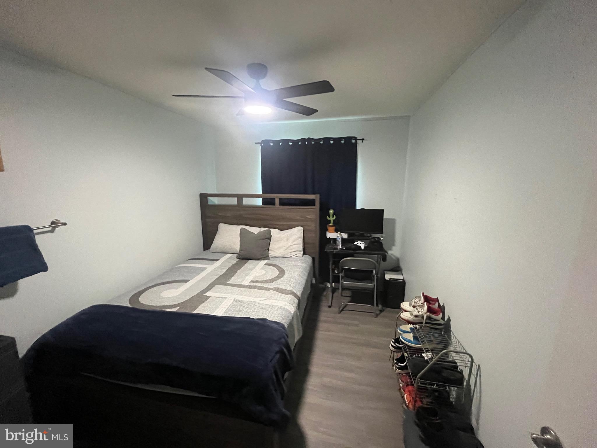 PINEWOOD LAWNS - Residential Lease