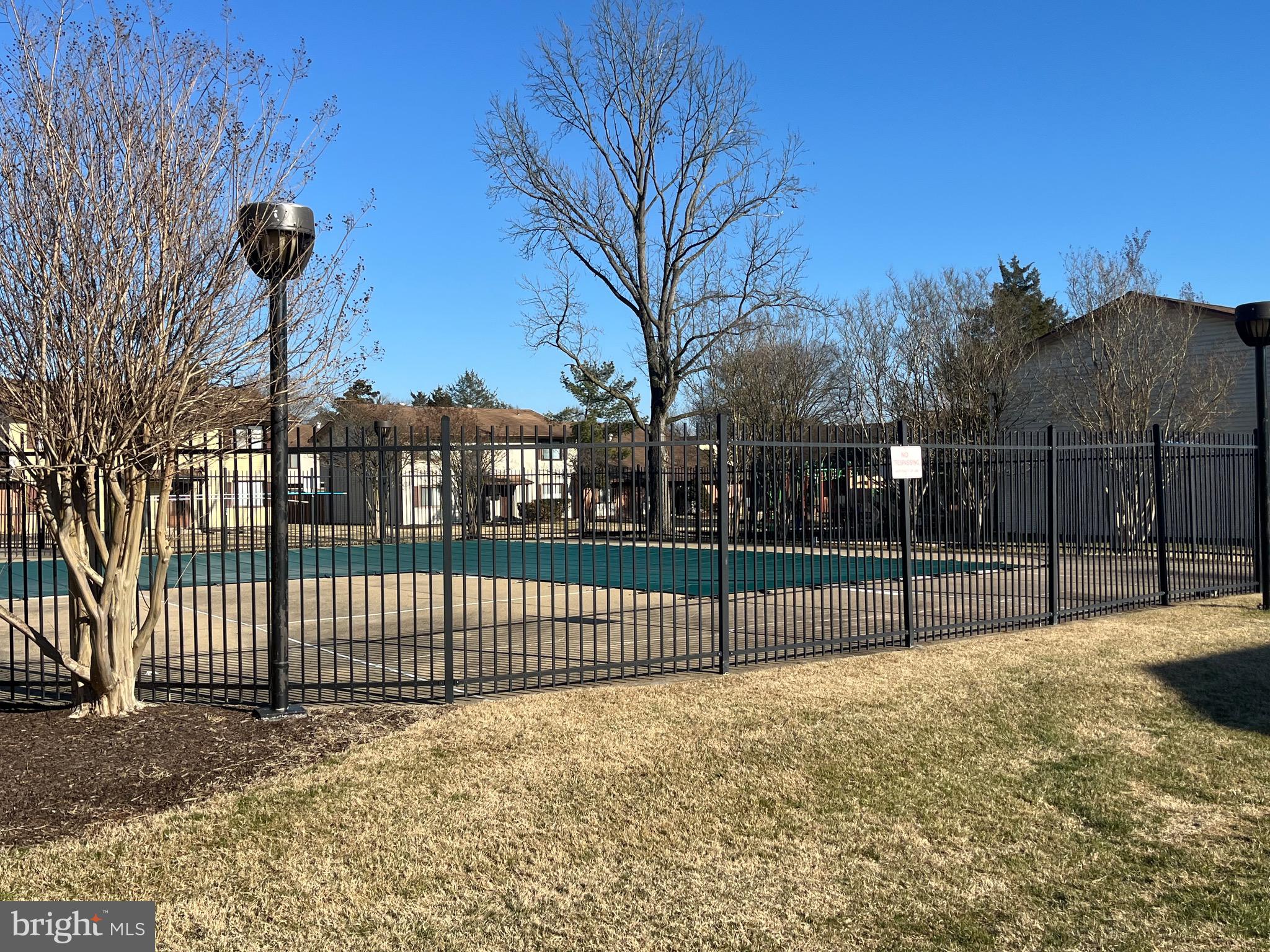 PINEWOOD LAWNS - Residential Lease