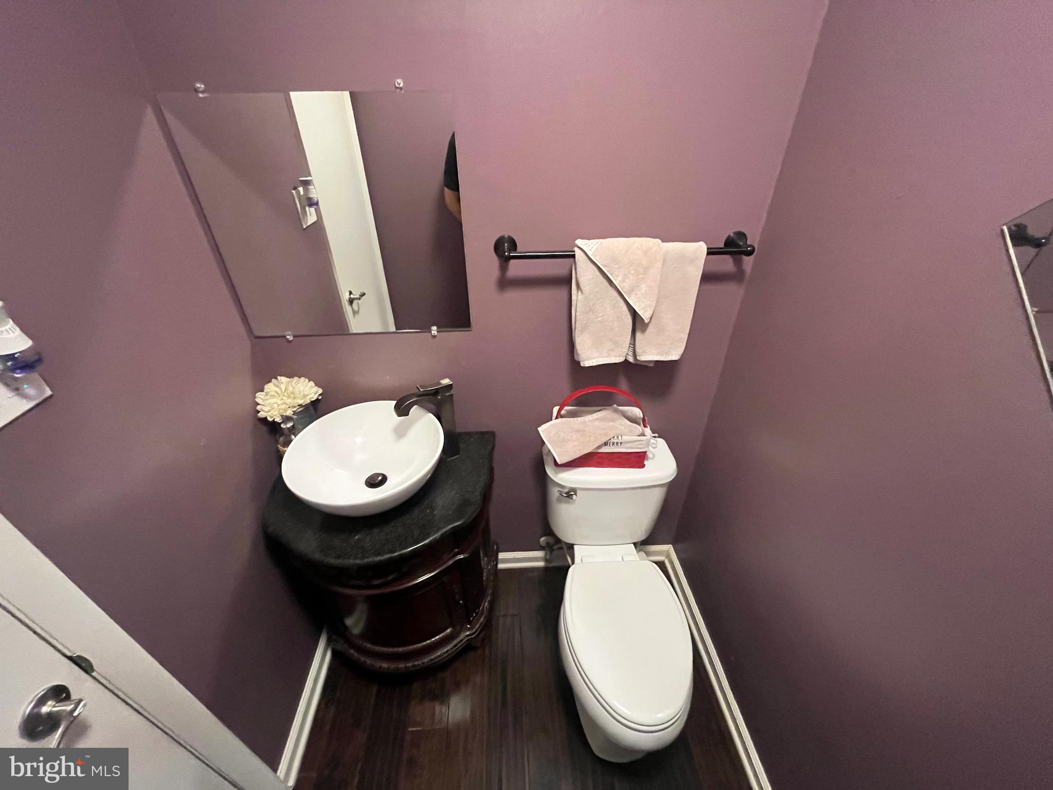 PINEWOOD LAWNS - Residential Lease