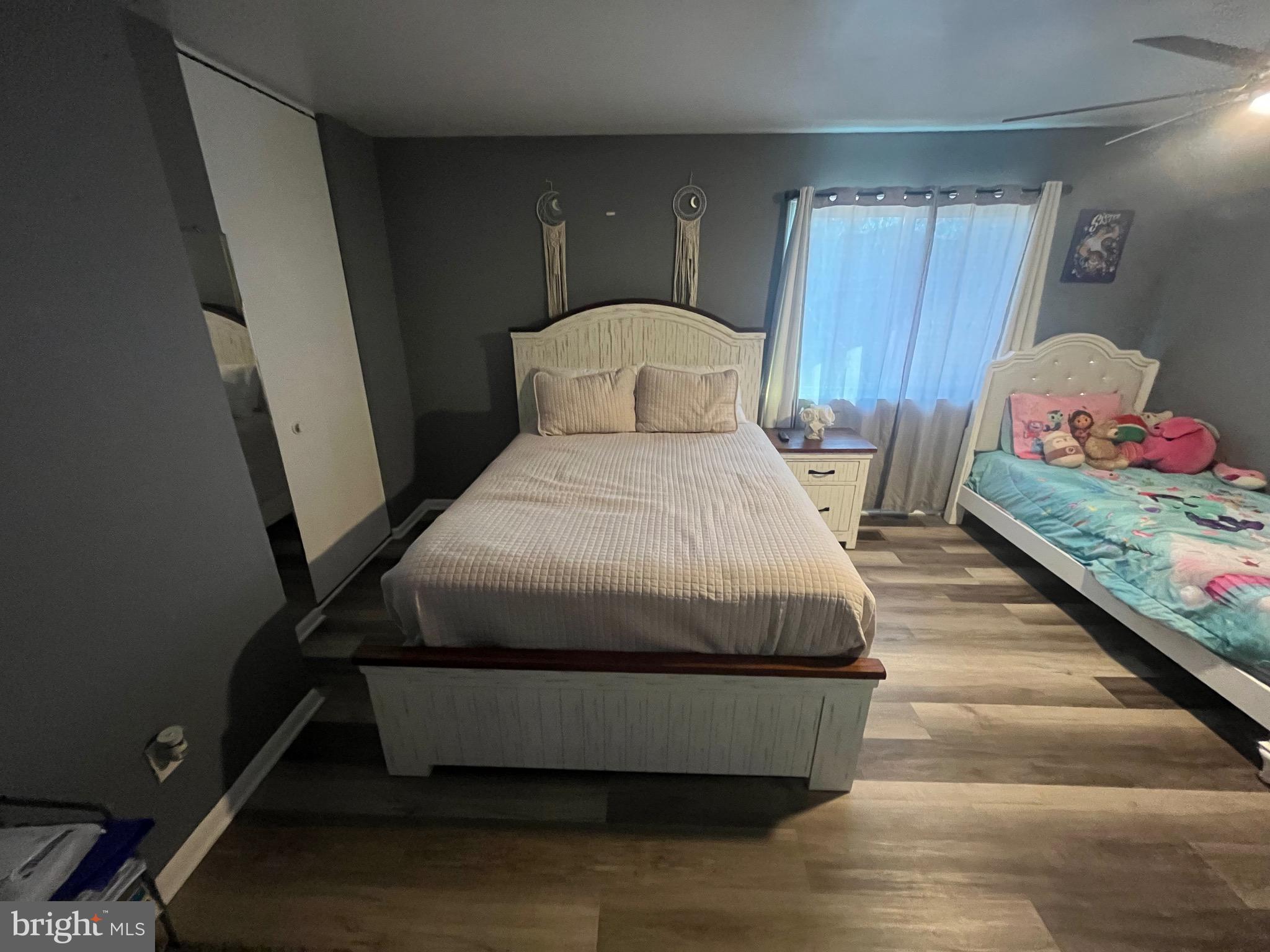 PINEWOOD LAWNS - Residential Lease