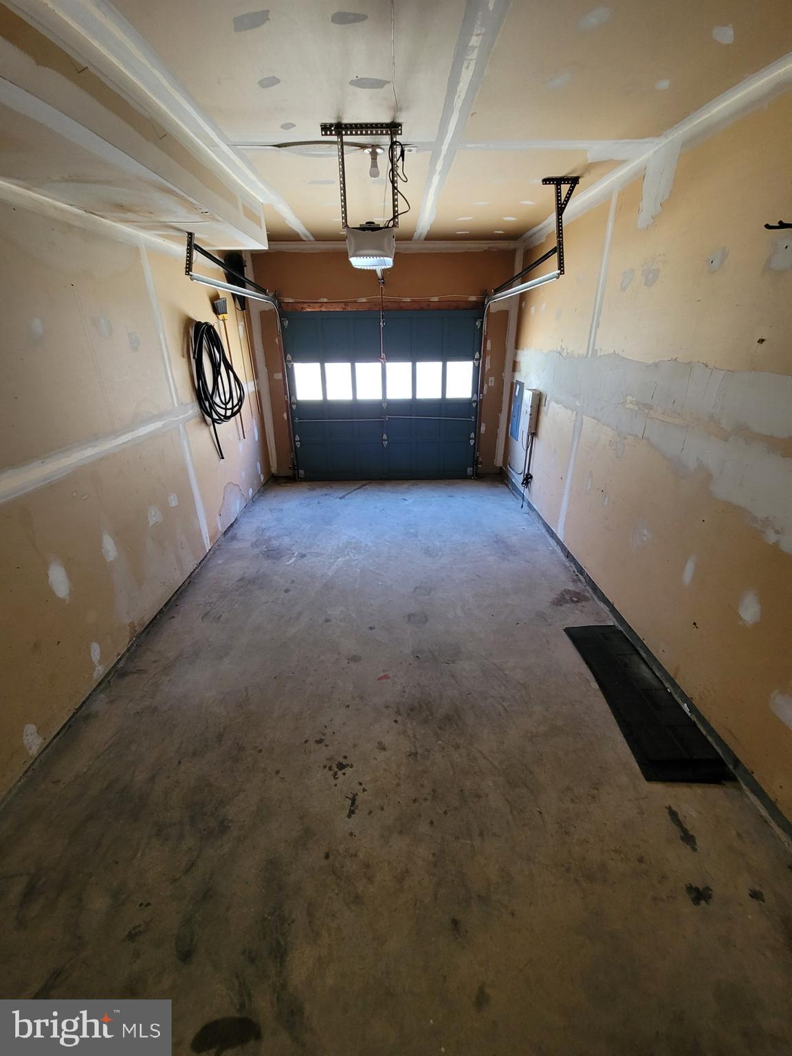 DORCHESTER - Residential Lease