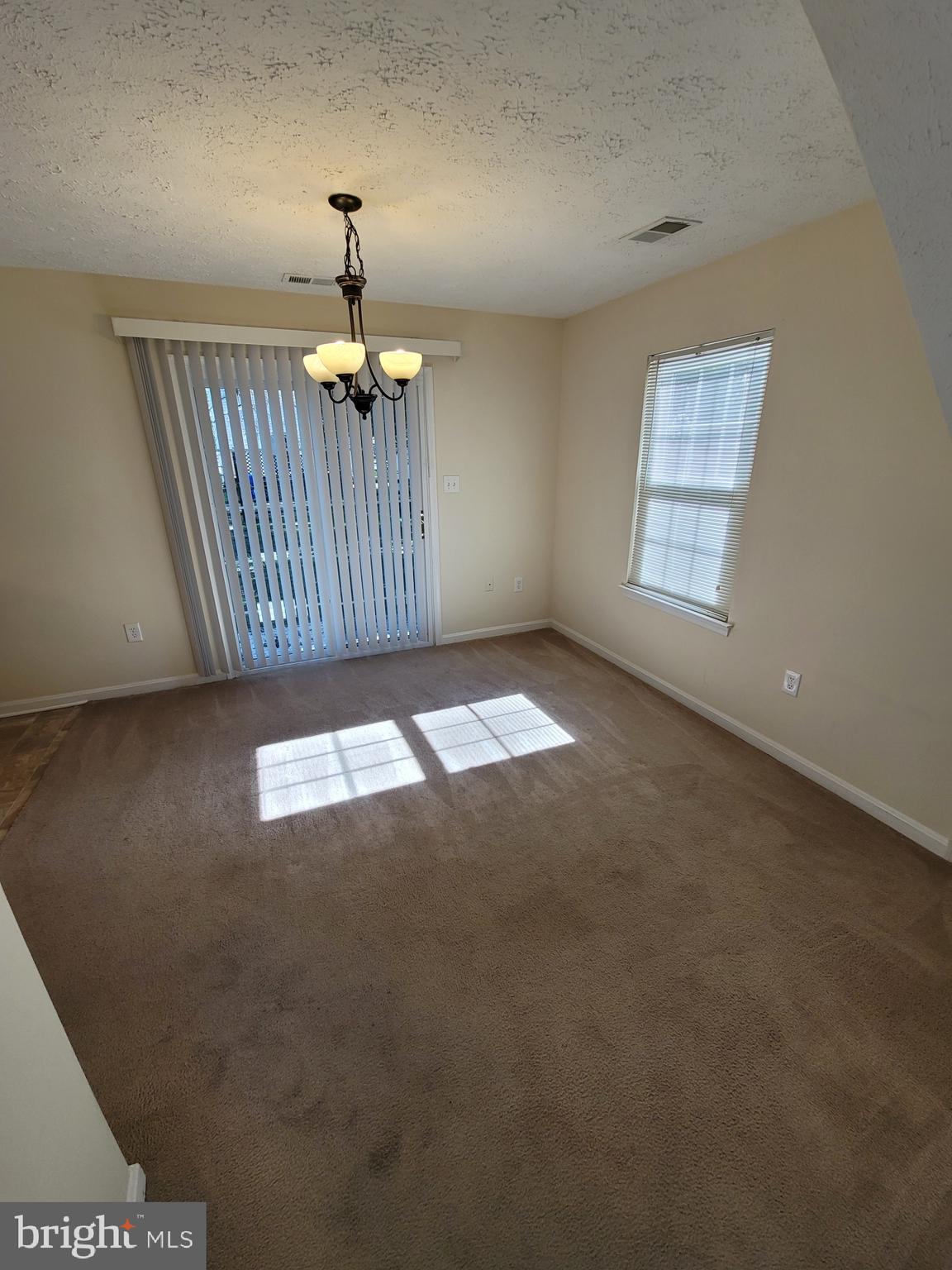 DORCHESTER - Residential Lease