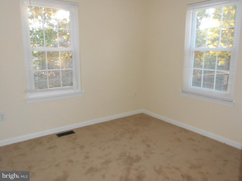 DORCHESTER - Residential Lease