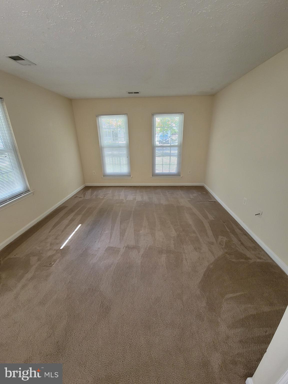 DORCHESTER - Residential Lease