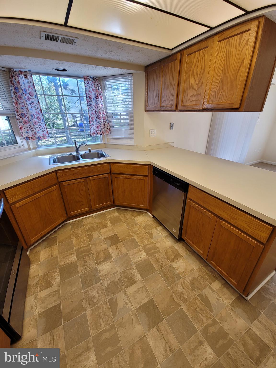 DORCHESTER - Residential Lease