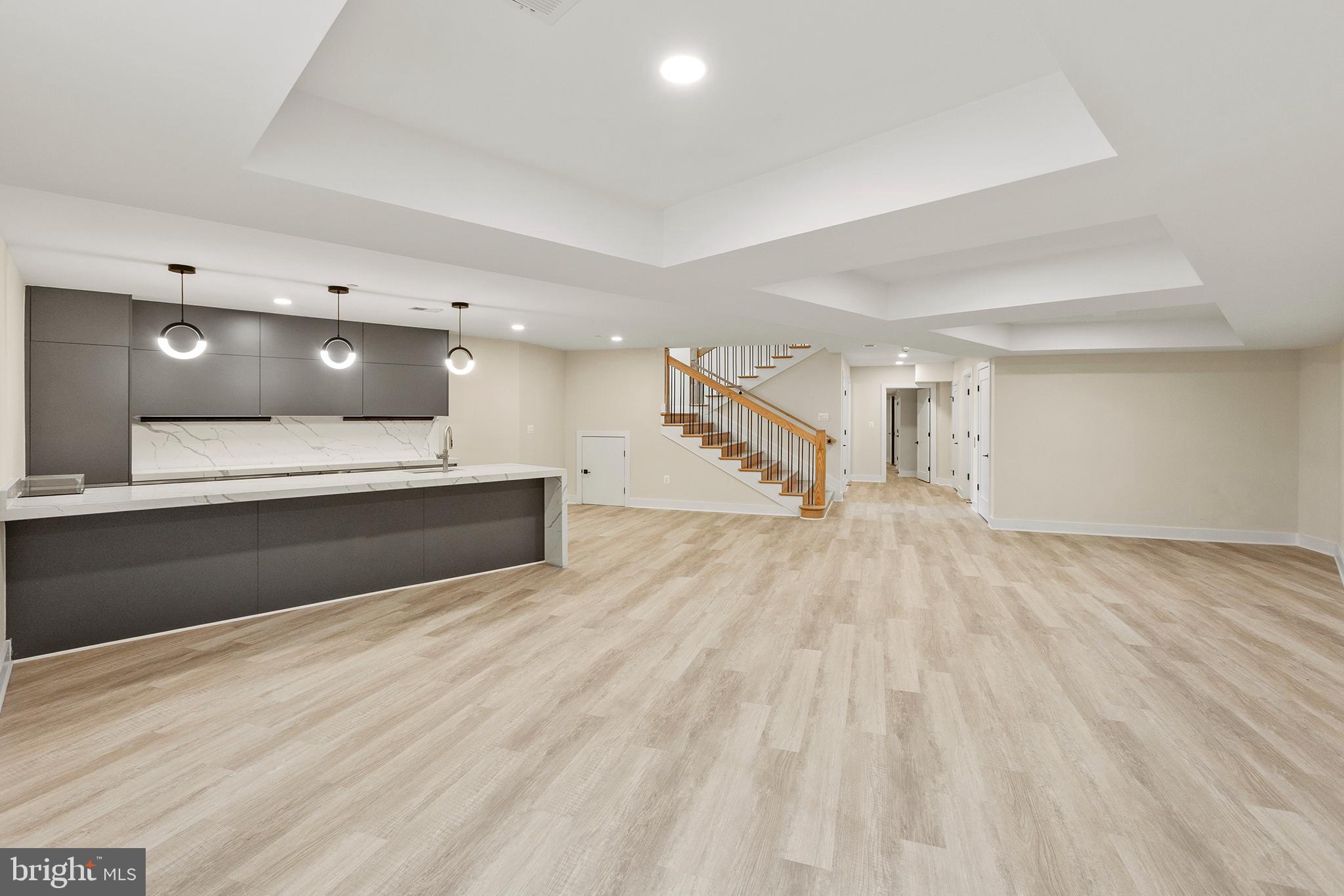 CHEVY CHASE VILLAGE - Residential