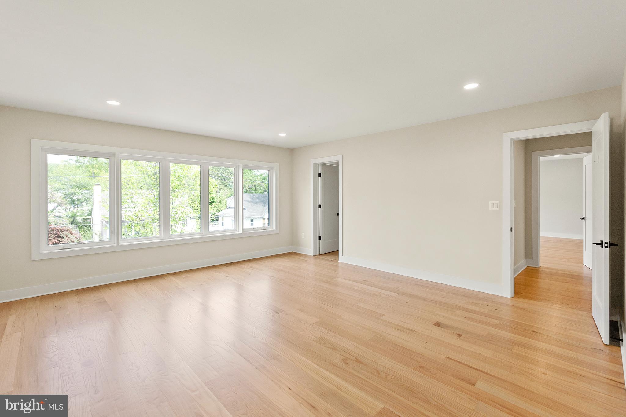 CHEVY CHASE VILLAGE - Residential