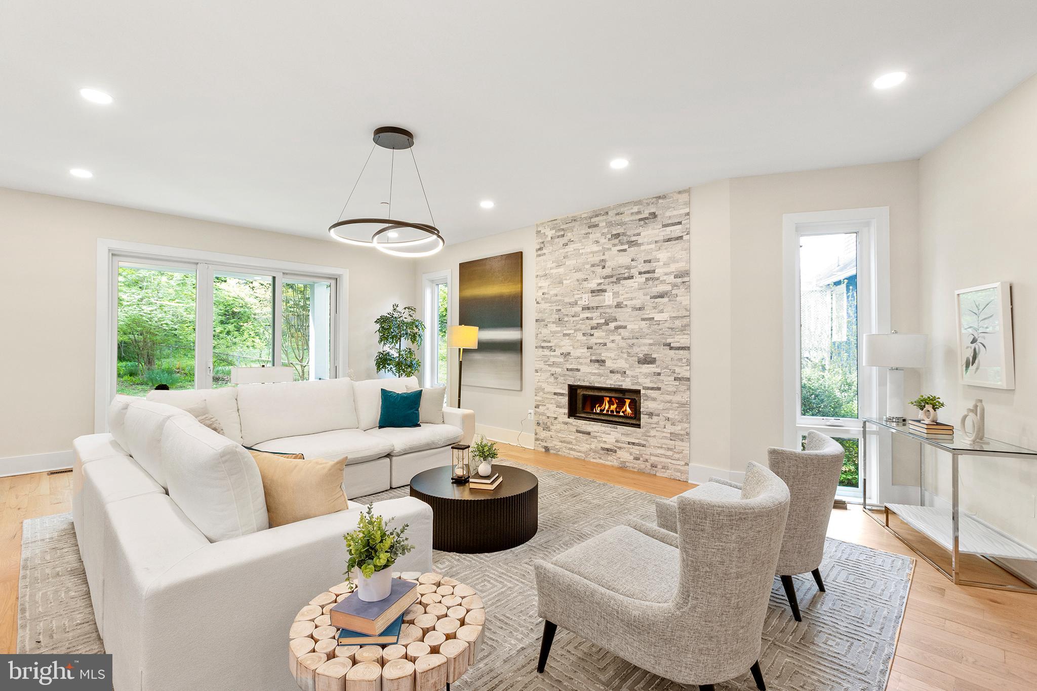 CHEVY CHASE VILLAGE - Residential