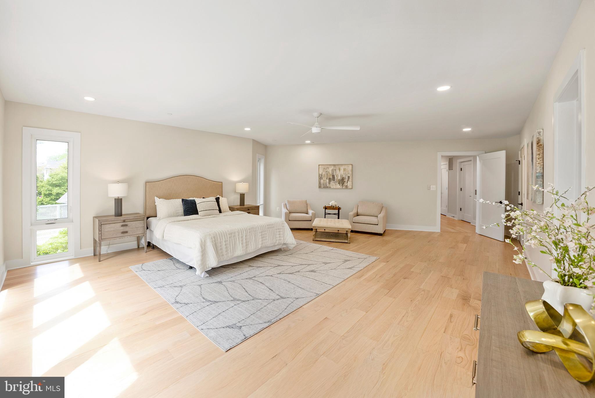 CHEVY CHASE VILLAGE - Residential