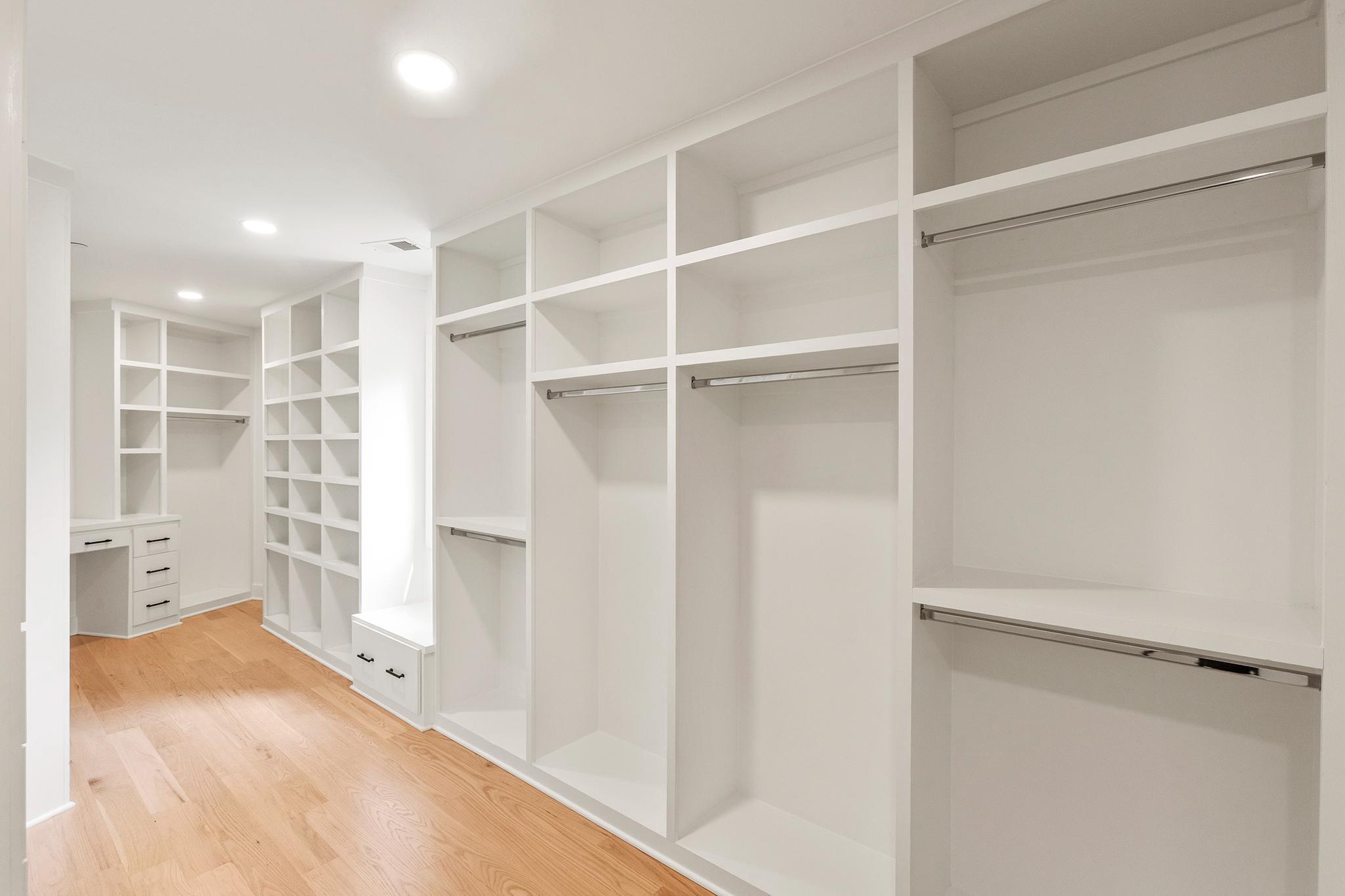 CHEVY CHASE VILLAGE - Residential