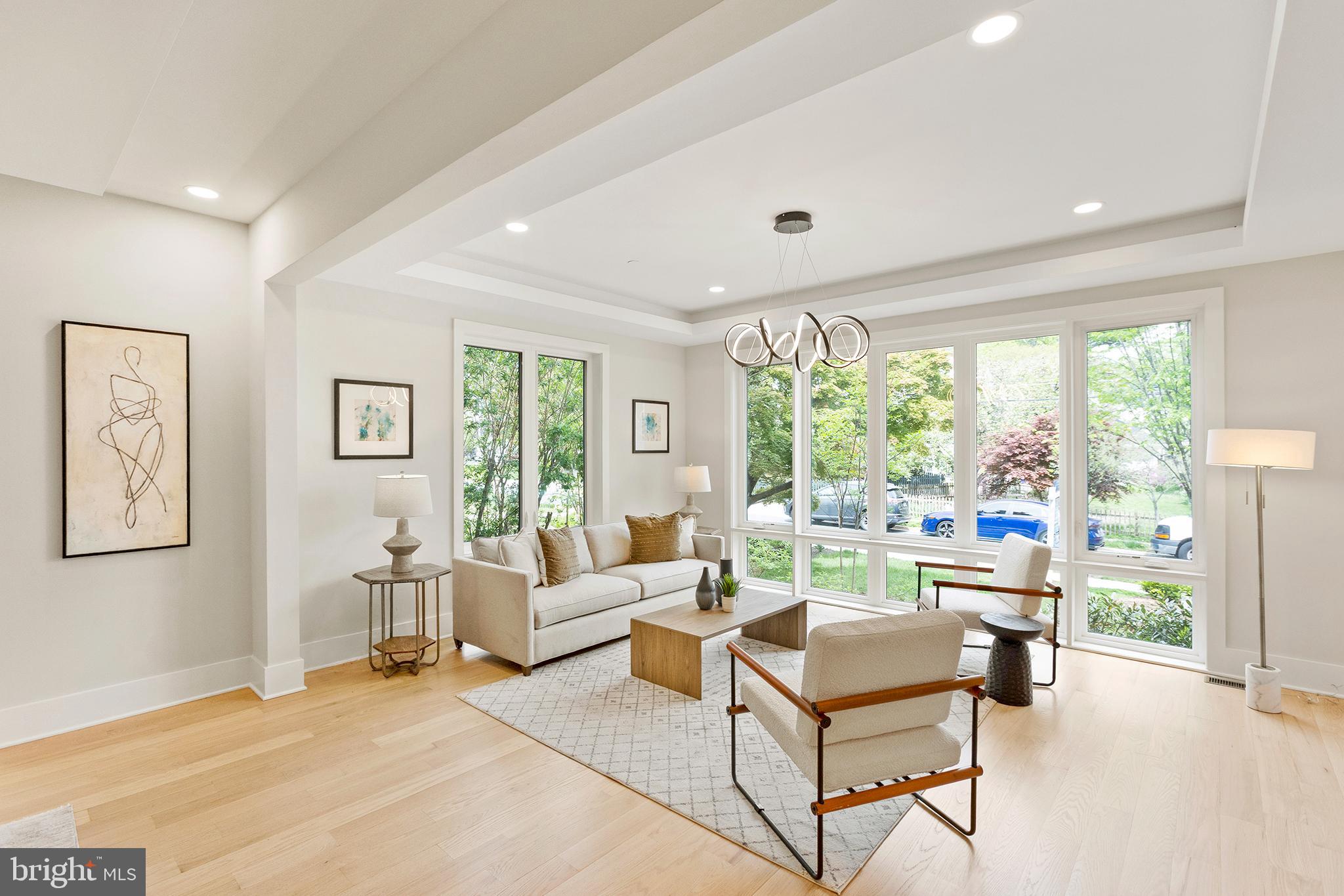 CHEVY CHASE VILLAGE - Residential