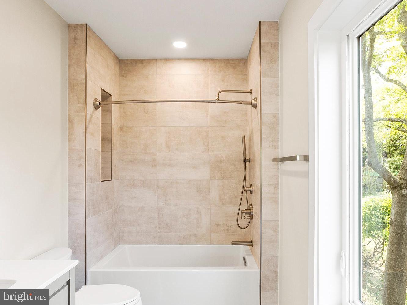 CHEVY CHASE VILLAGE - Residential