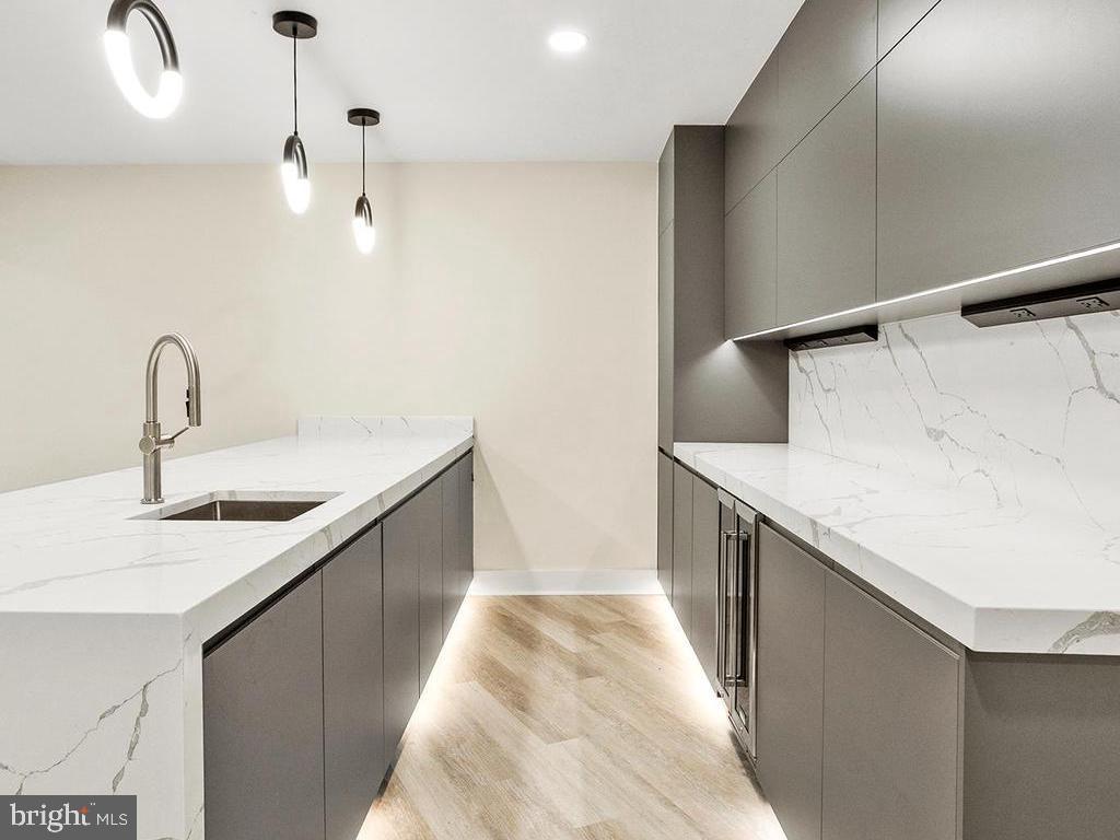 CHEVY CHASE VILLAGE - Residential