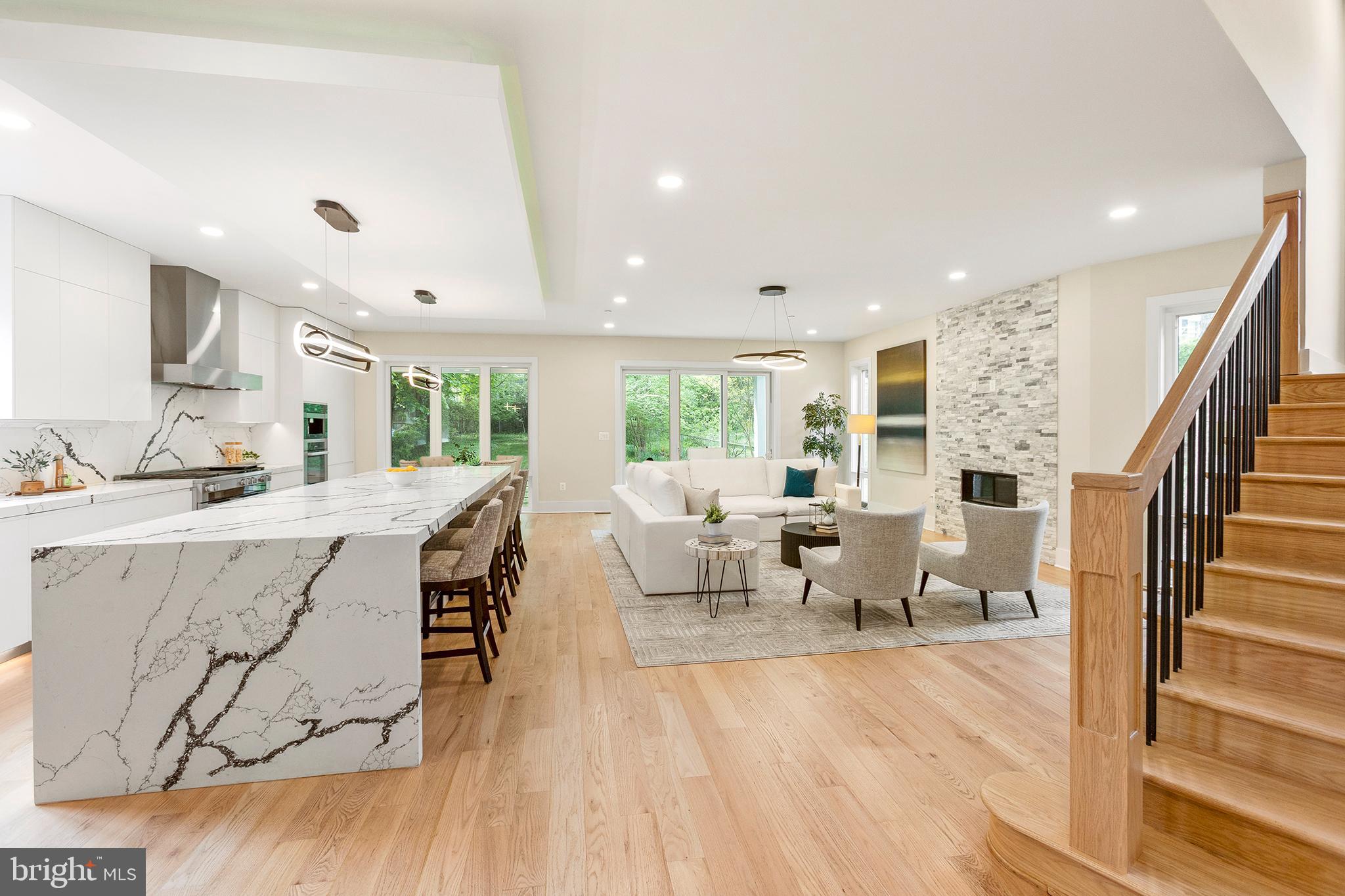 CHEVY CHASE VILLAGE - Residential