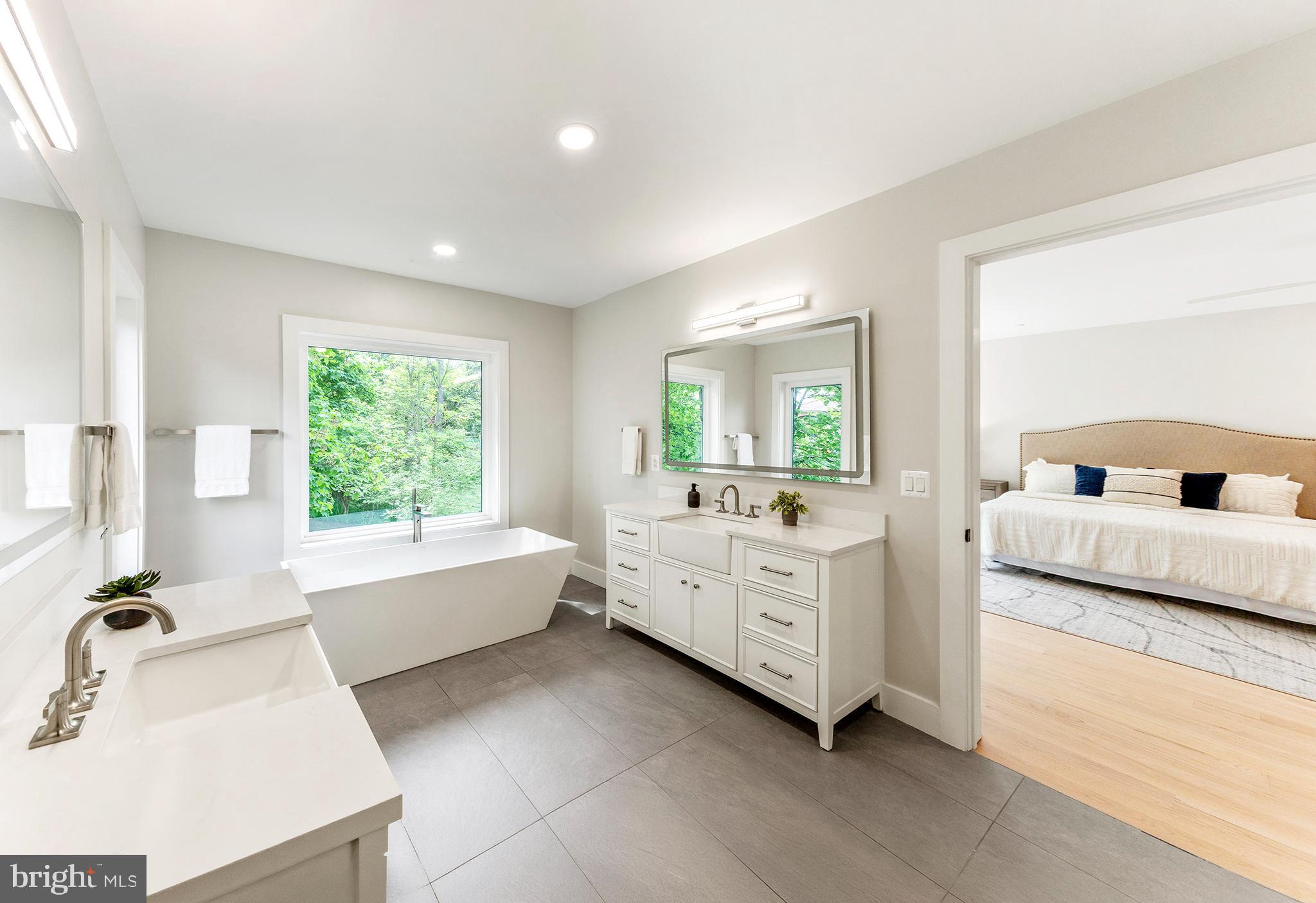 CHEVY CHASE VILLAGE - Residential