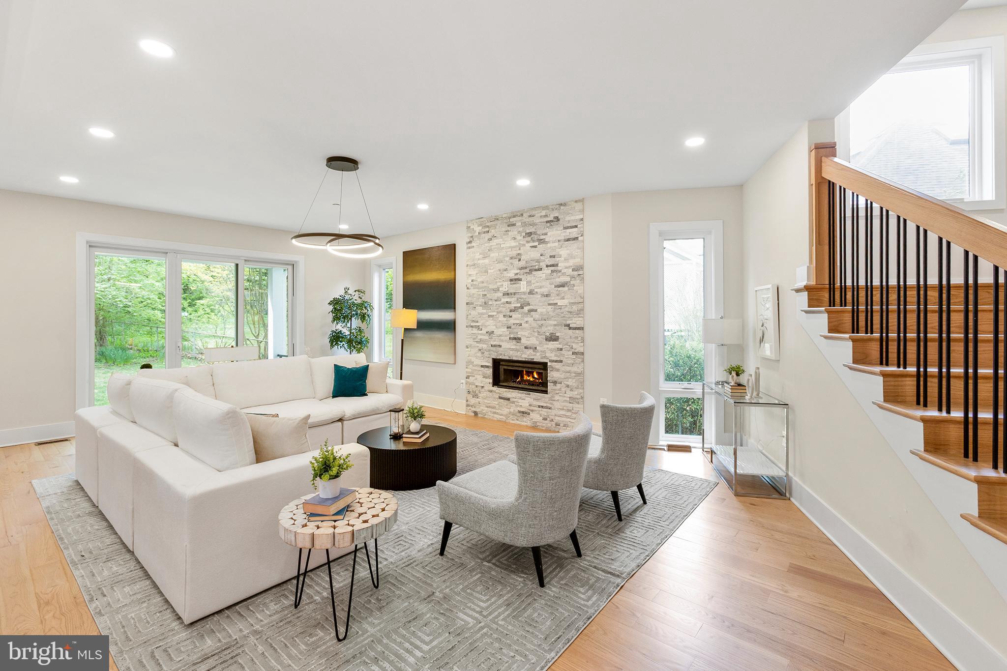 CHEVY CHASE VILLAGE - Residential