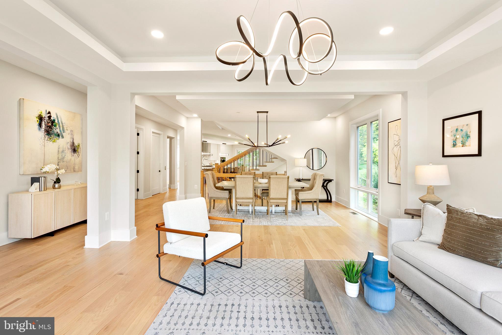 CHEVY CHASE VILLAGE - Residential