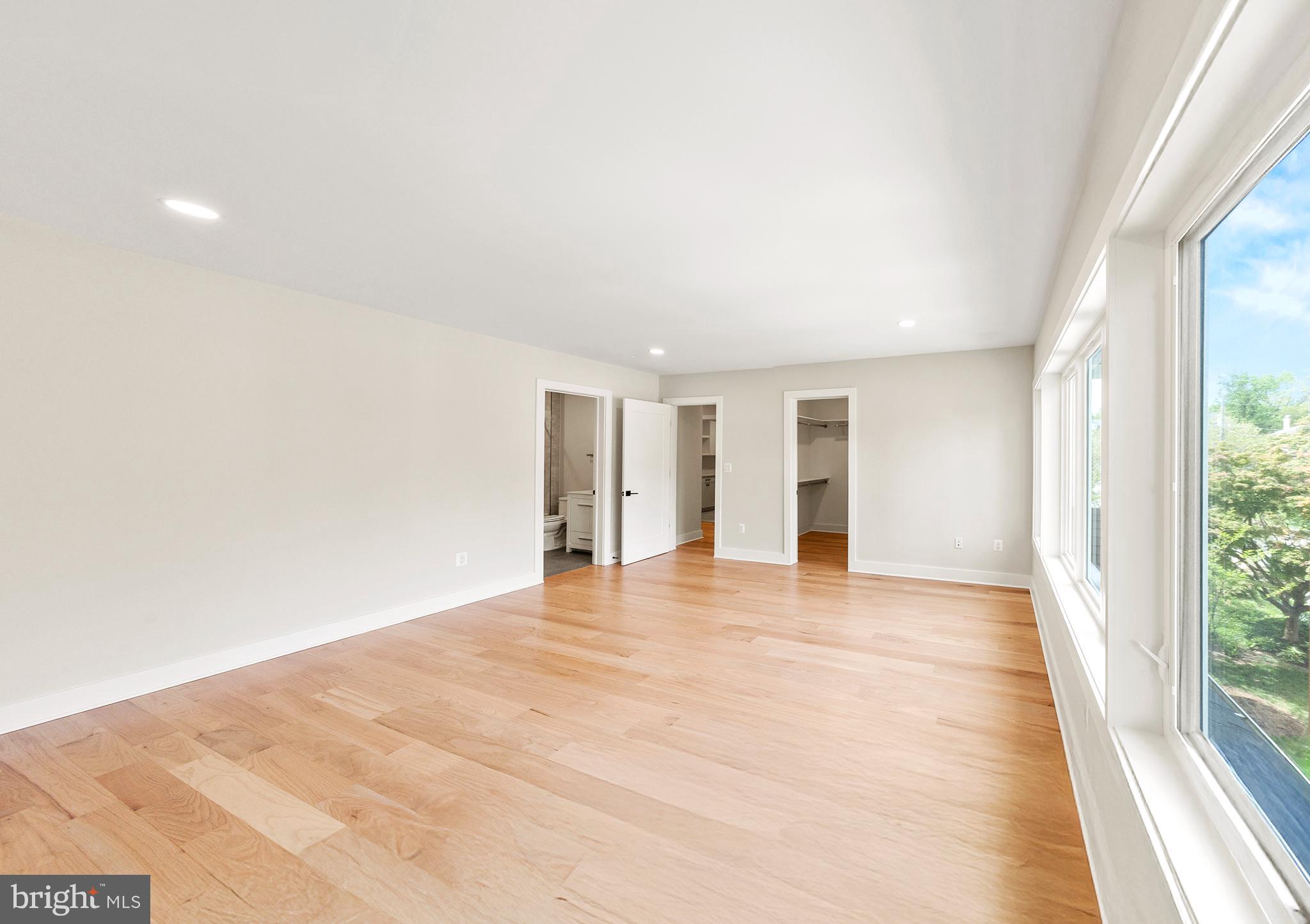 CHEVY CHASE VILLAGE - Residential