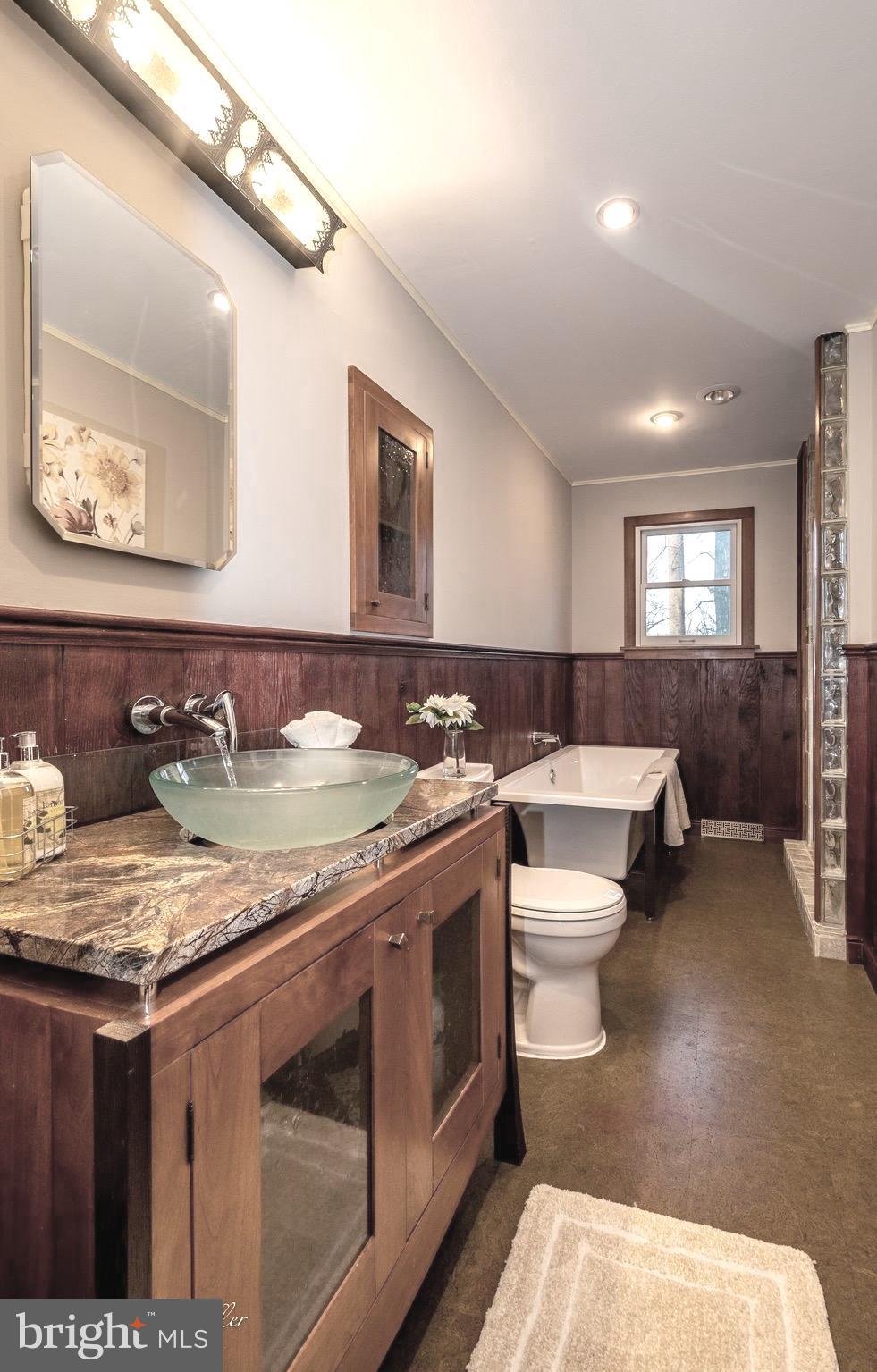 VELVET RIDGE - Residential