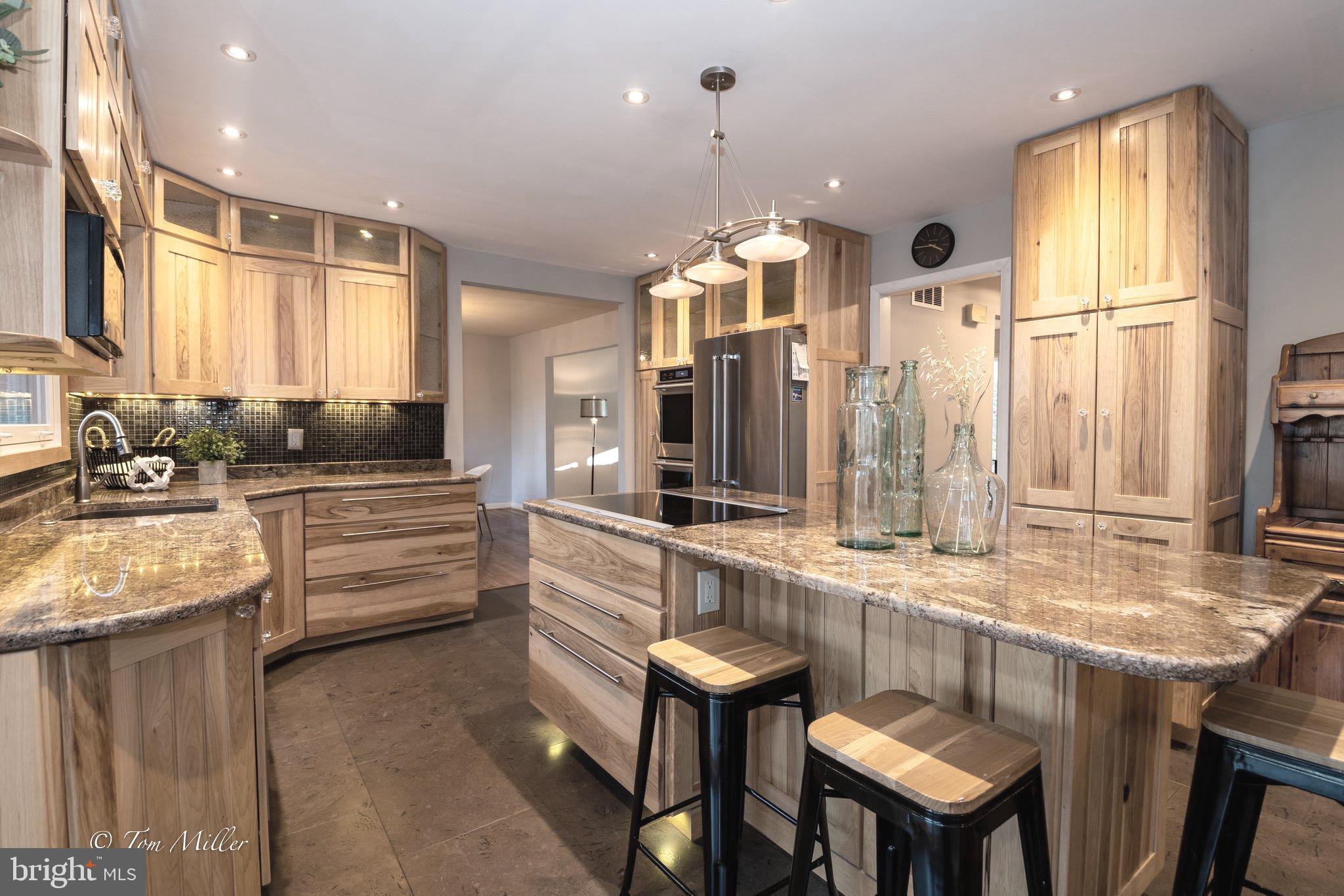 VELVET RIDGE - Residential