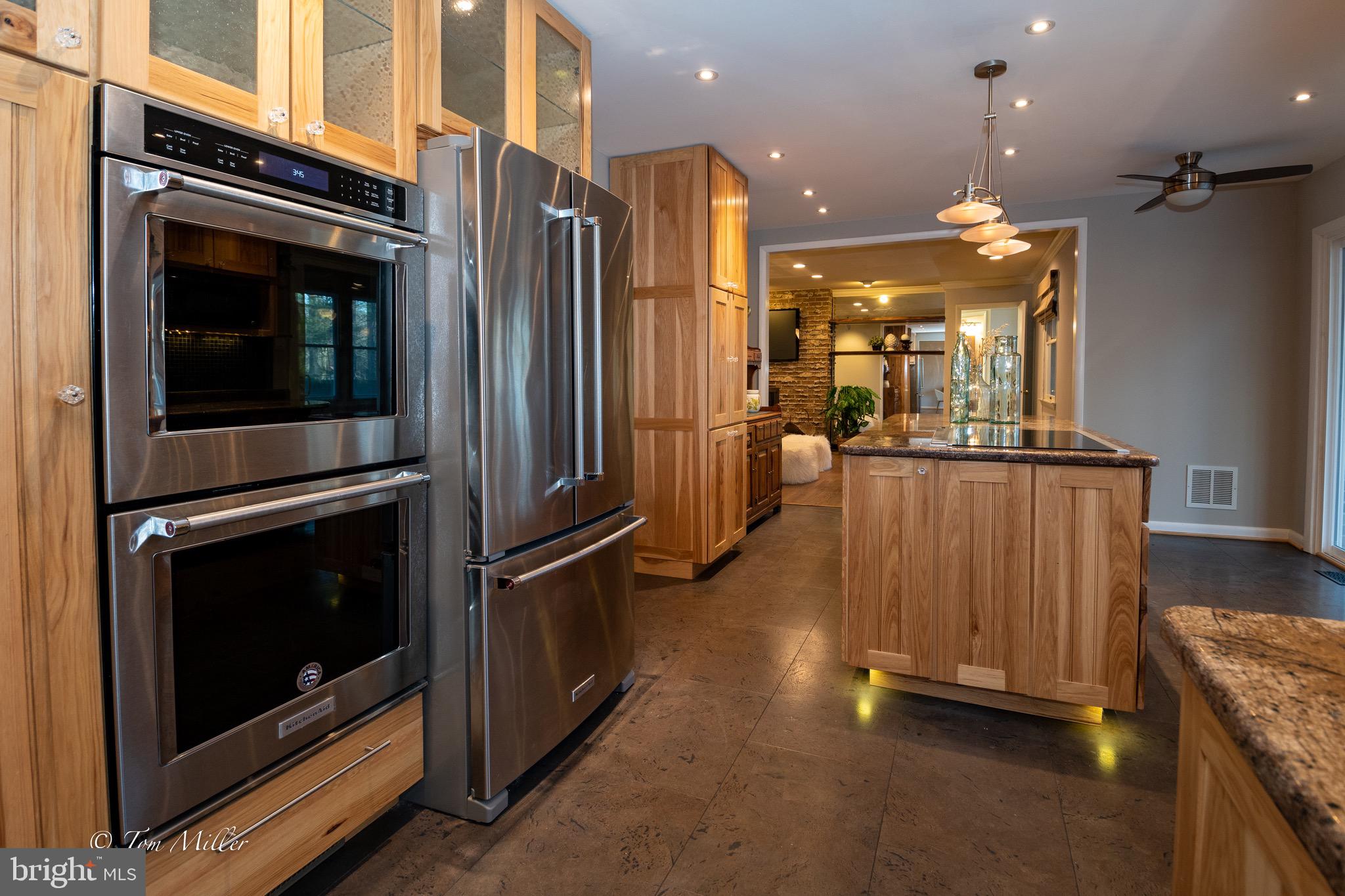 VELVET RIDGE - Residential