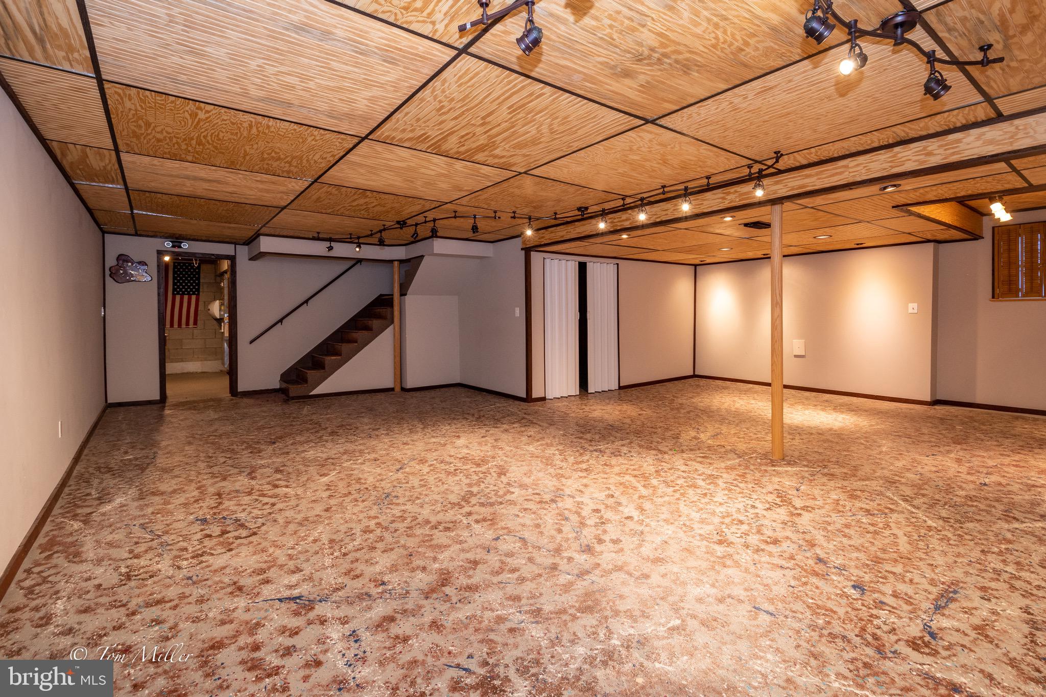 VELVET RIDGE - Residential