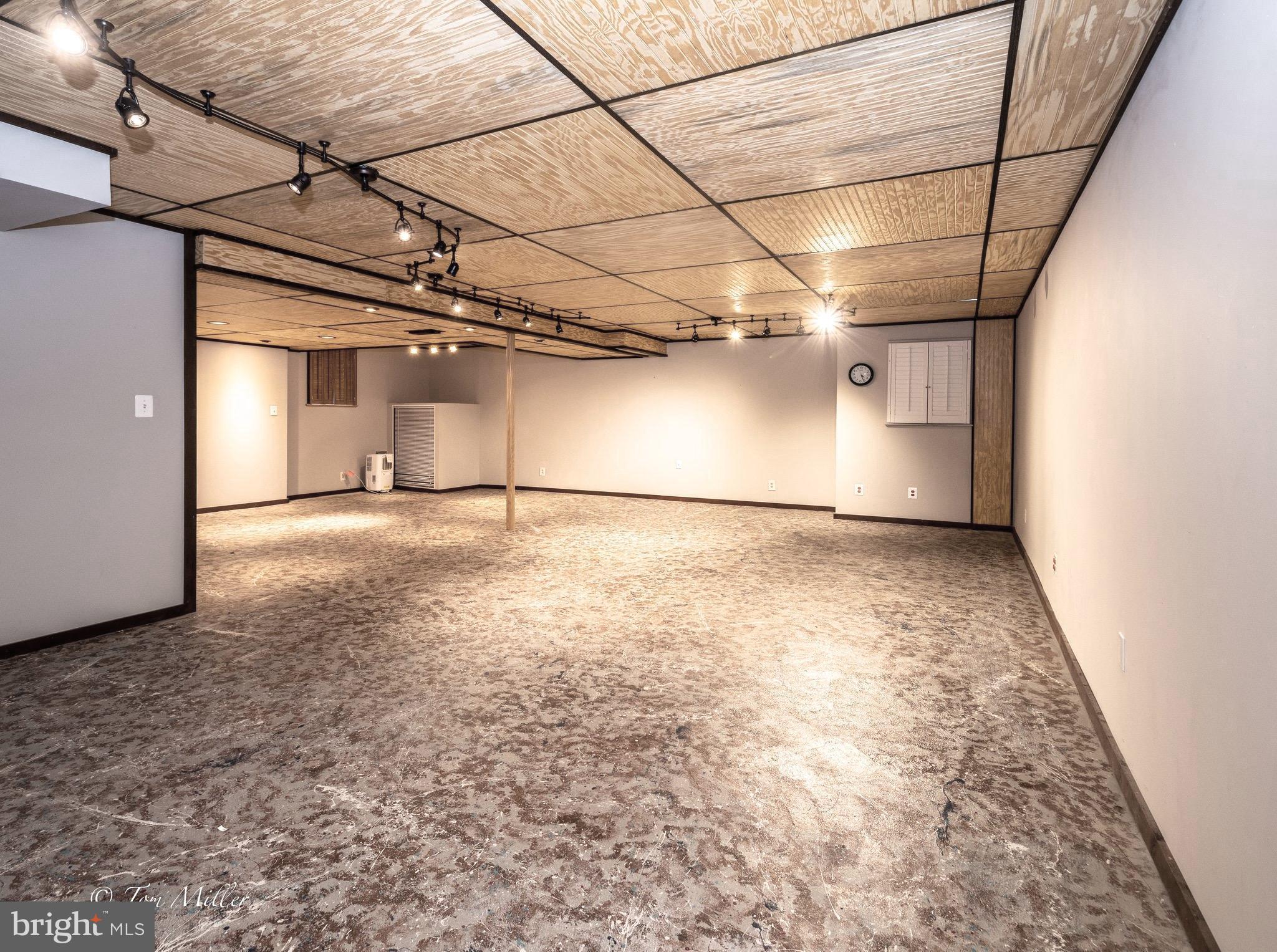 VELVET RIDGE - Residential