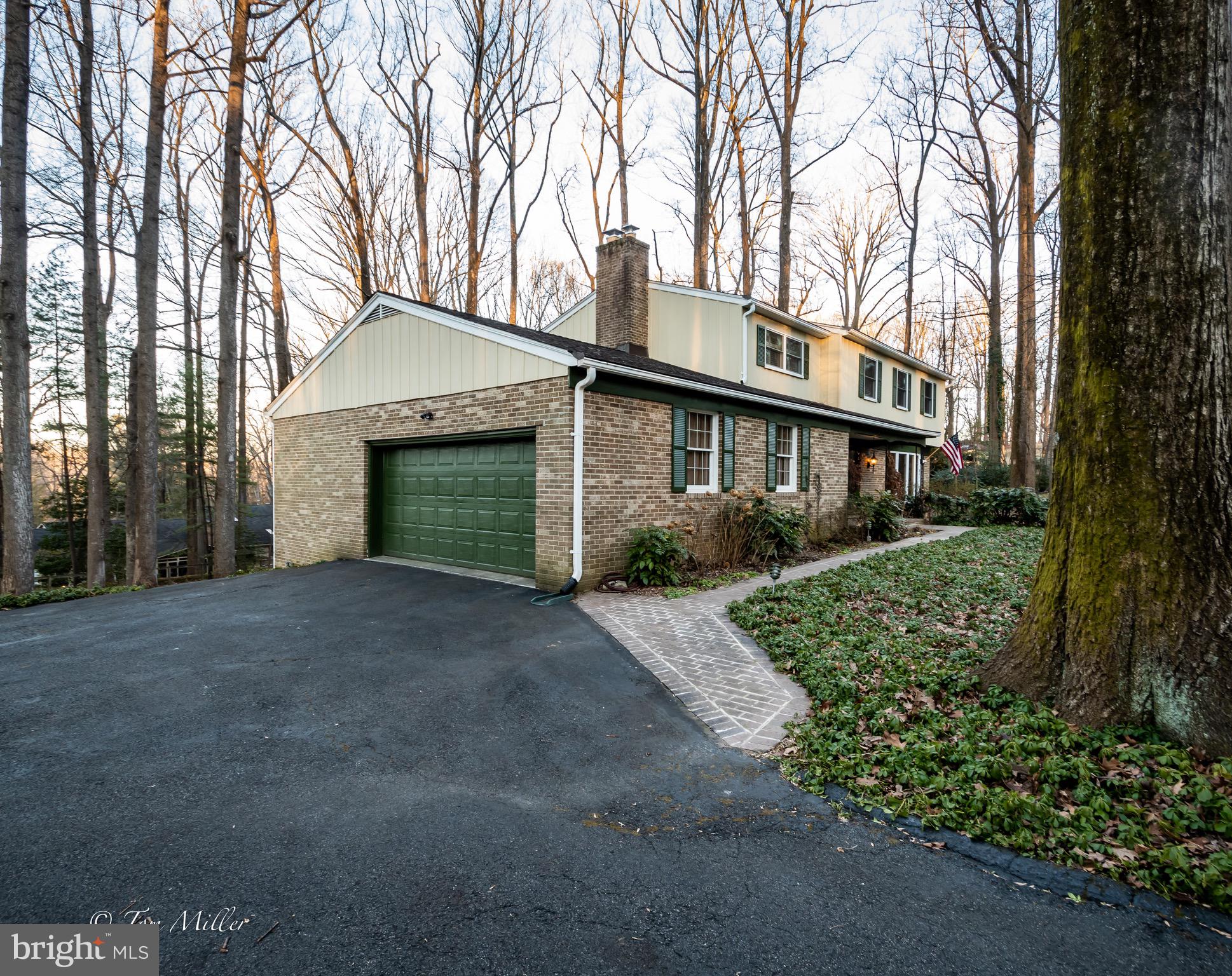 VELVET RIDGE - Residential