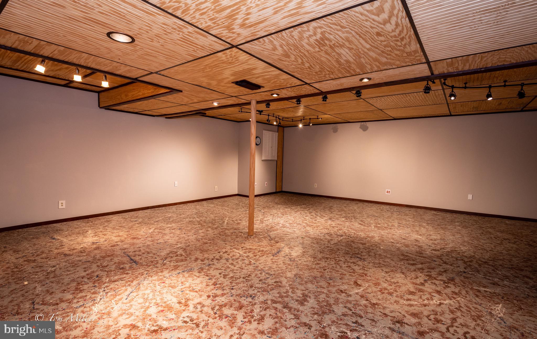 VELVET RIDGE - Residential