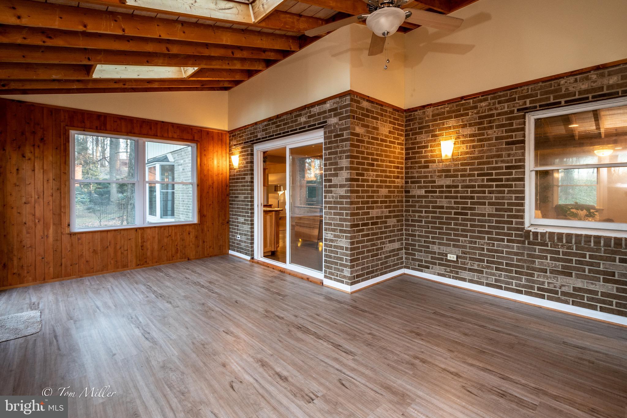 VELVET RIDGE - Residential