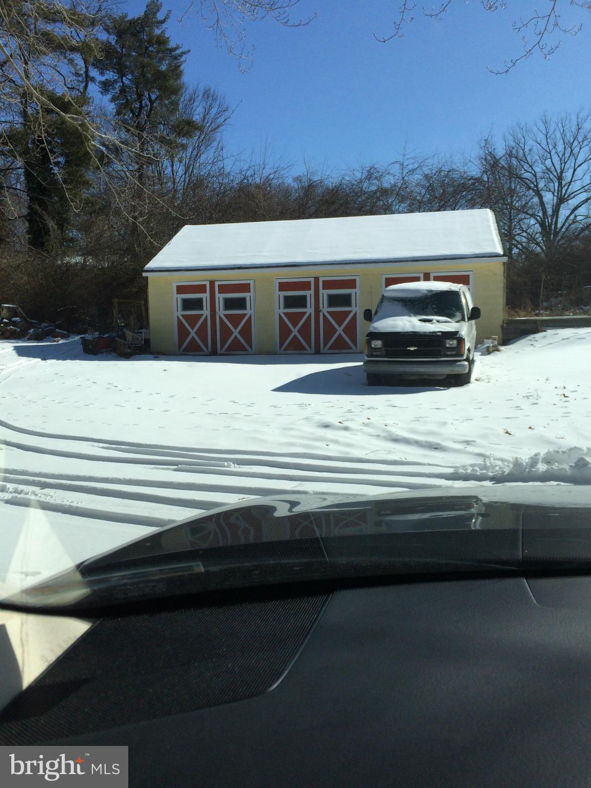 CYRANDALL VALLEY - Residential Lease