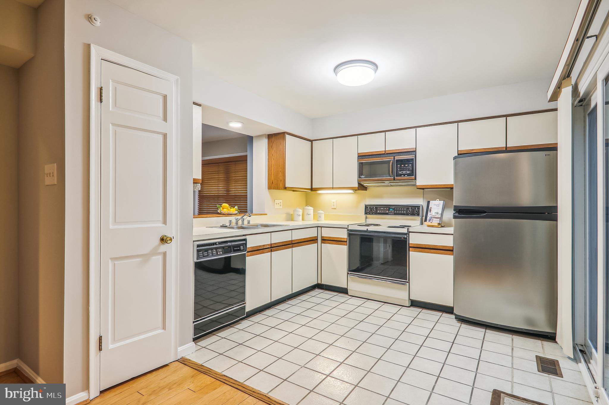 VILLAGE OF HICKORY RIDGE - Residential