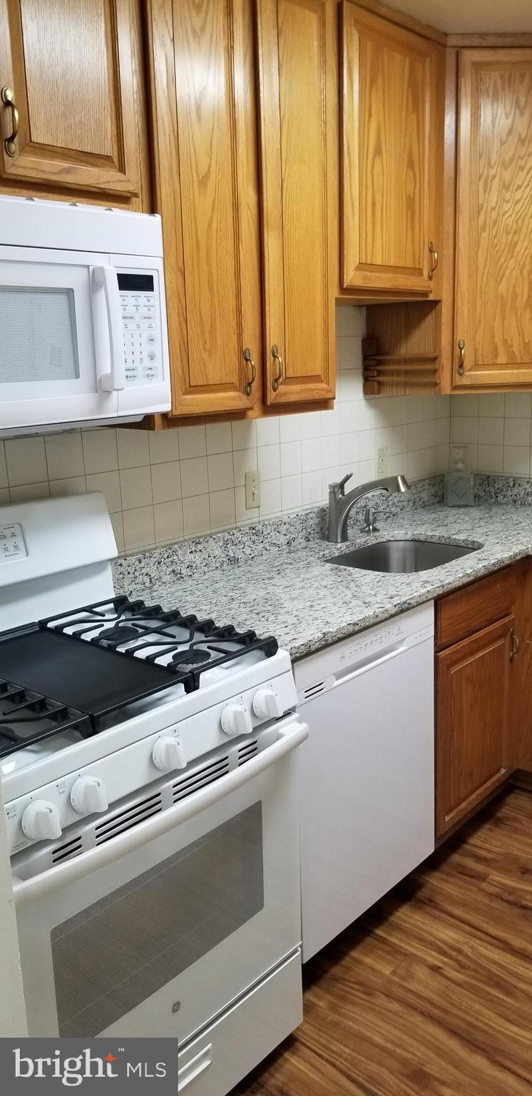 CROSS FOX - Residential Lease