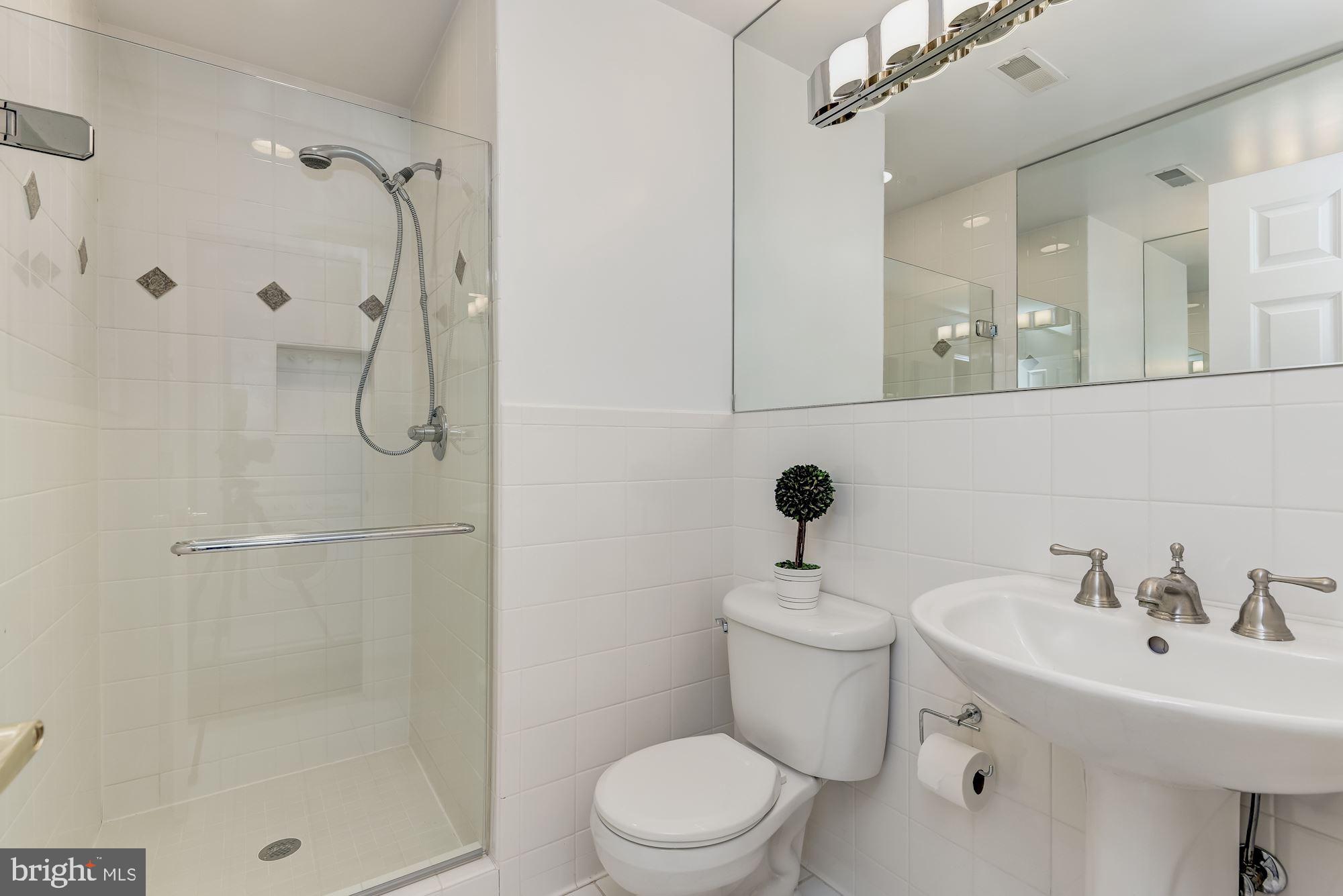 BETHESDA OUTSIDE - Residential