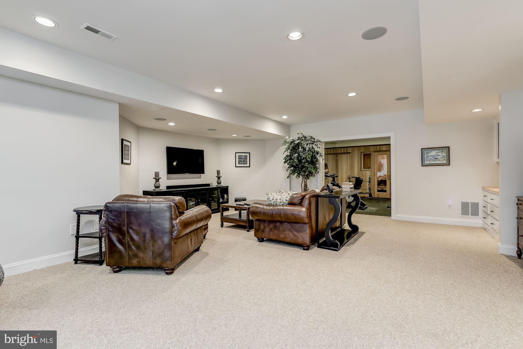 BETHESDA OUTSIDE - Residential