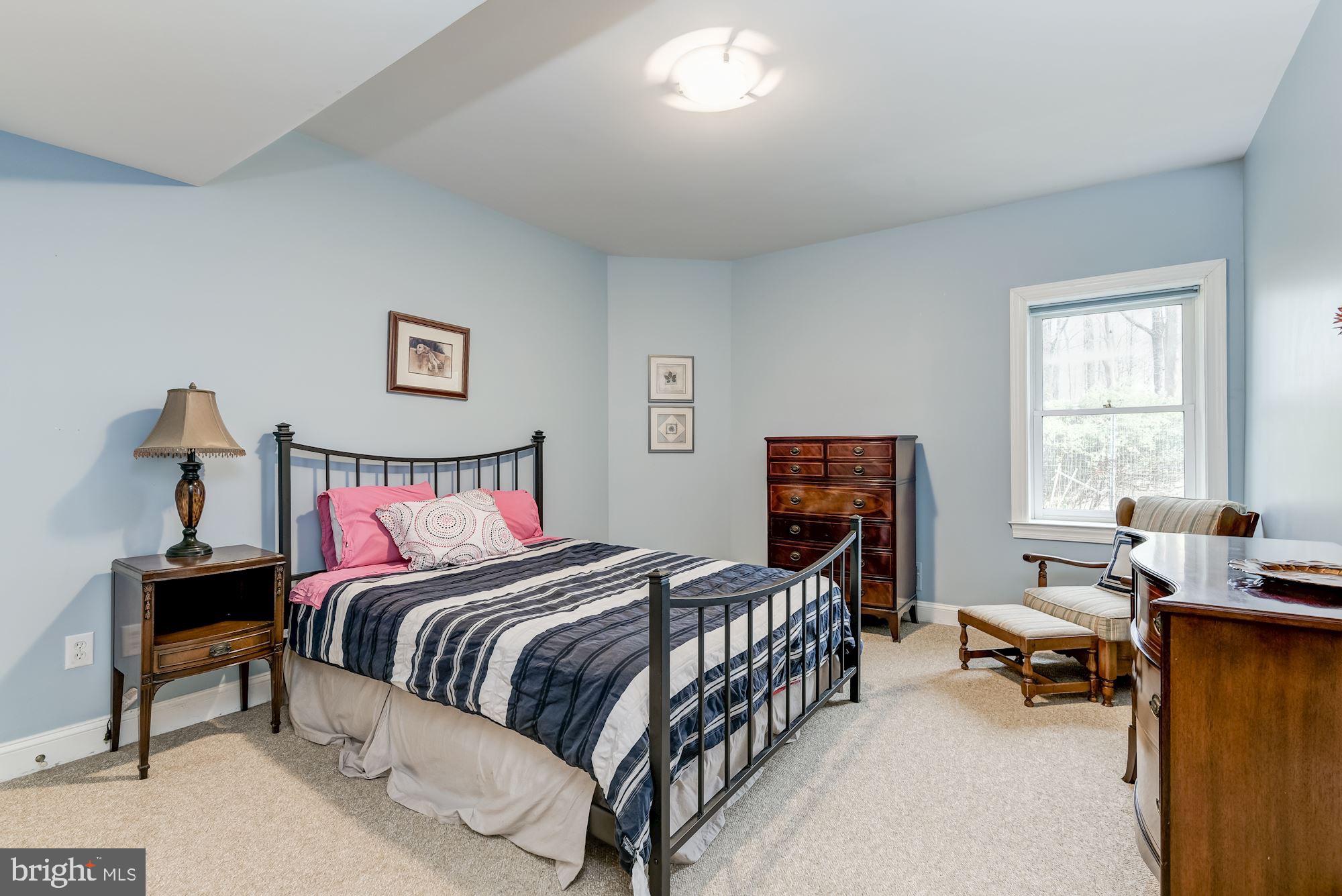 BETHESDA OUTSIDE - Residential