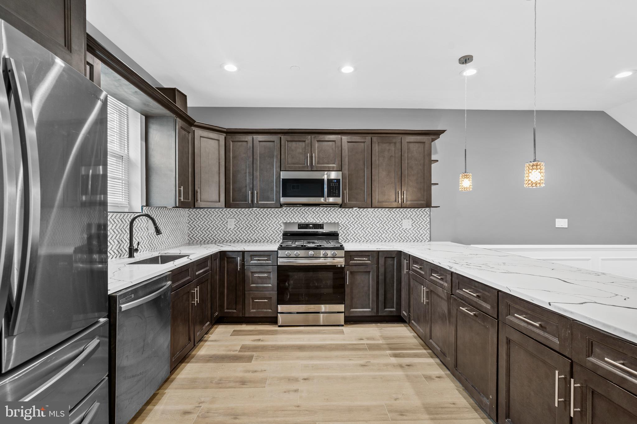 PARKWOOD - Residential