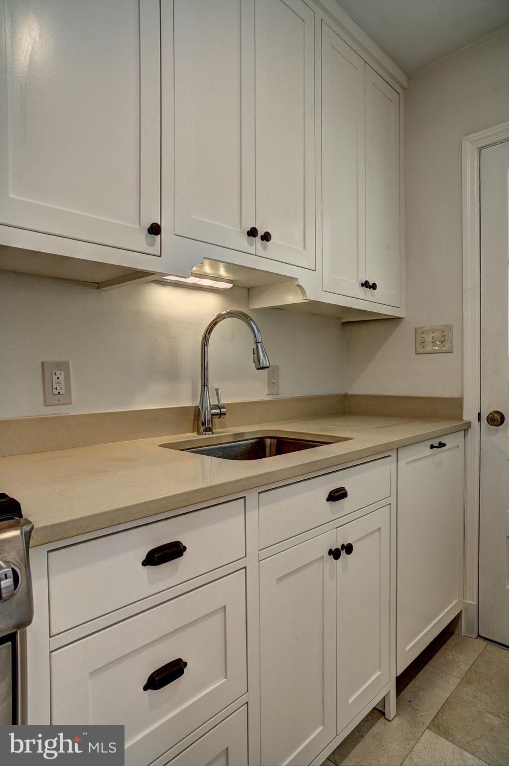 NORTH RIDGE - Residential Lease