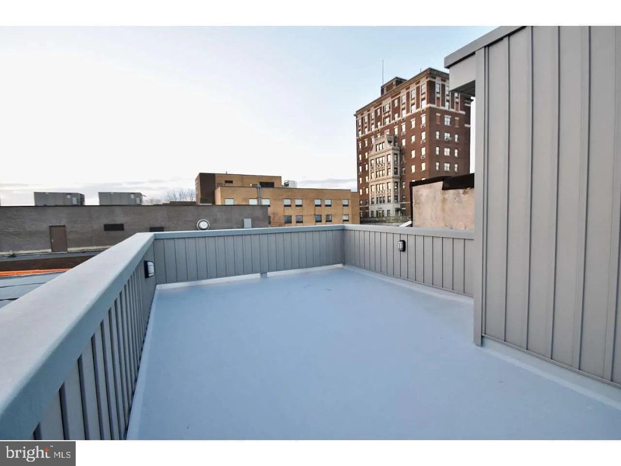 SOUTH KENSINGTON - Residential Income