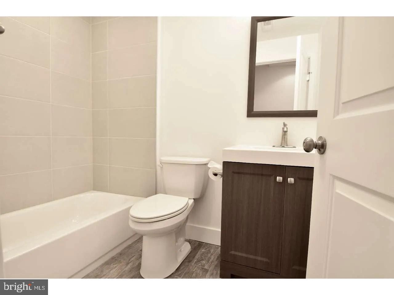 SOUTH KENSINGTON - Residential Income