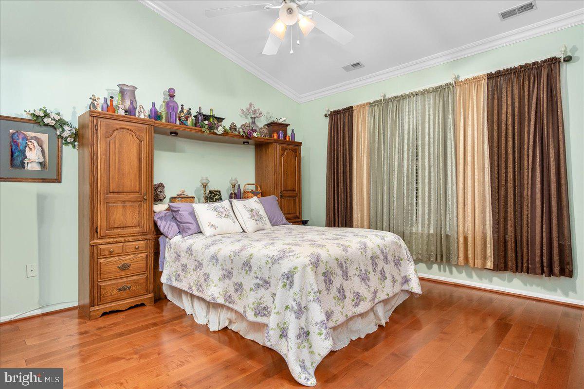 SPRING MILLS - Residential