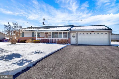 1138 BRANDON DRIVE CHAMBERSBURG PA 17201