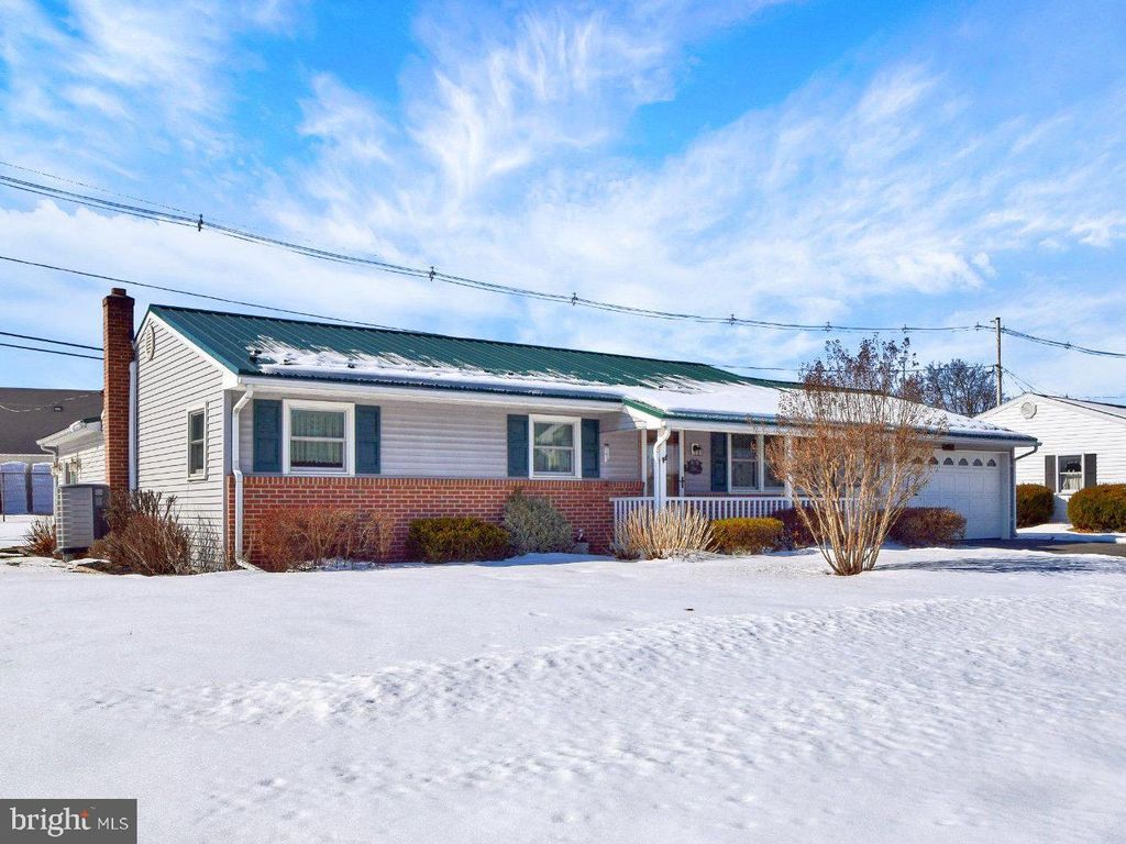 Photo of 1138 Brandon Drive, CHAMBERSBURG, PA 17201 (MLS # PAFL2032688)