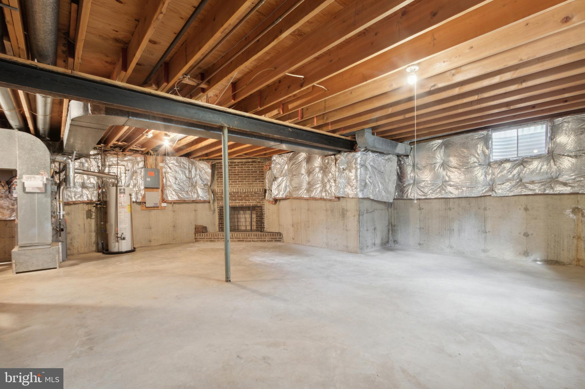 OAK MANOR - Residential