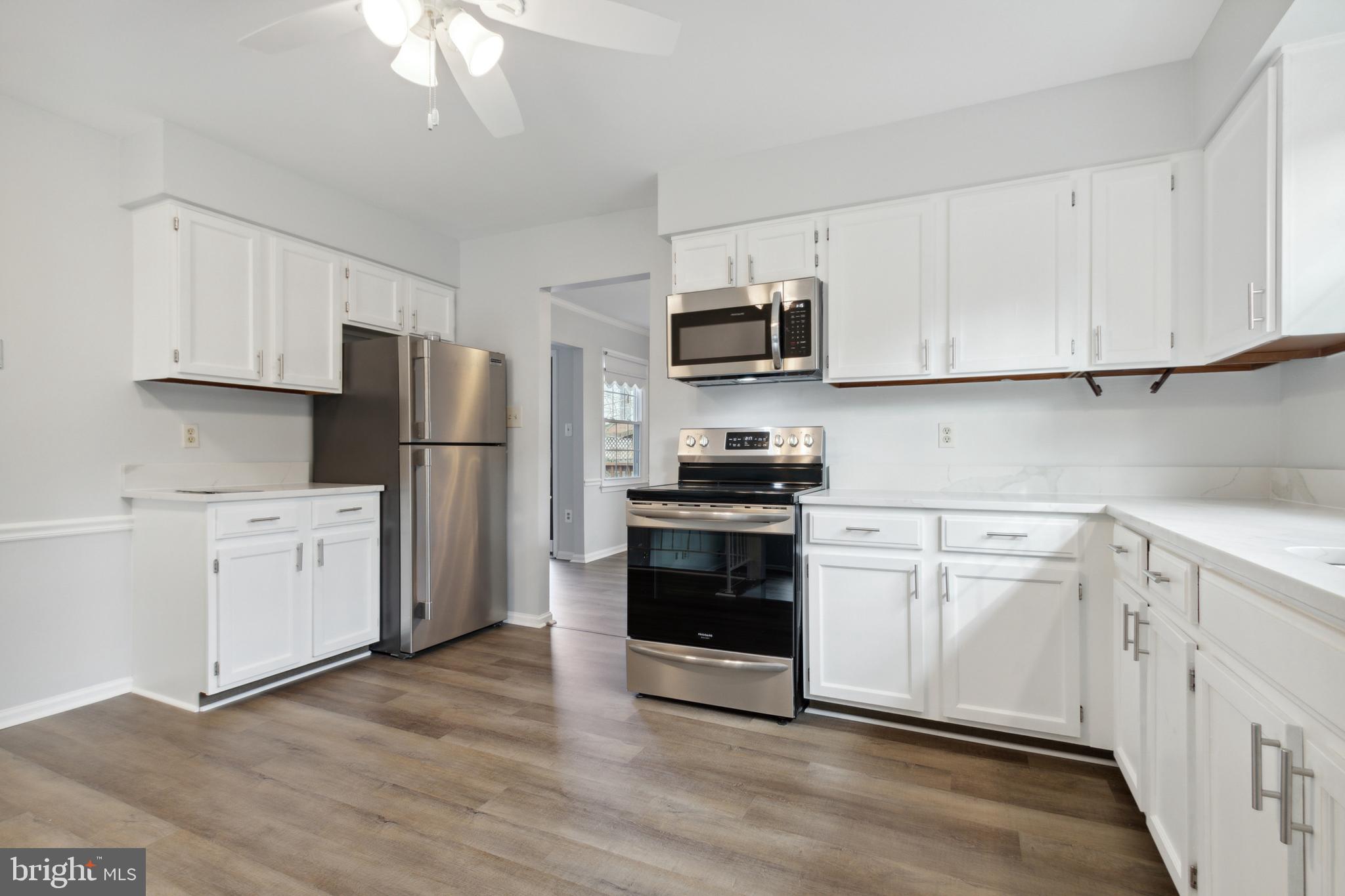 OAK MANOR - Residential