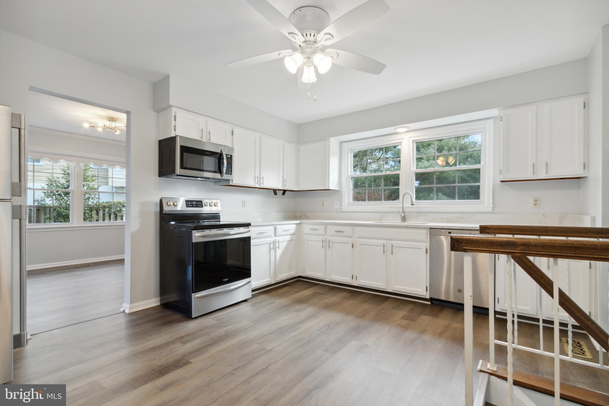 OAK MANOR - Residential